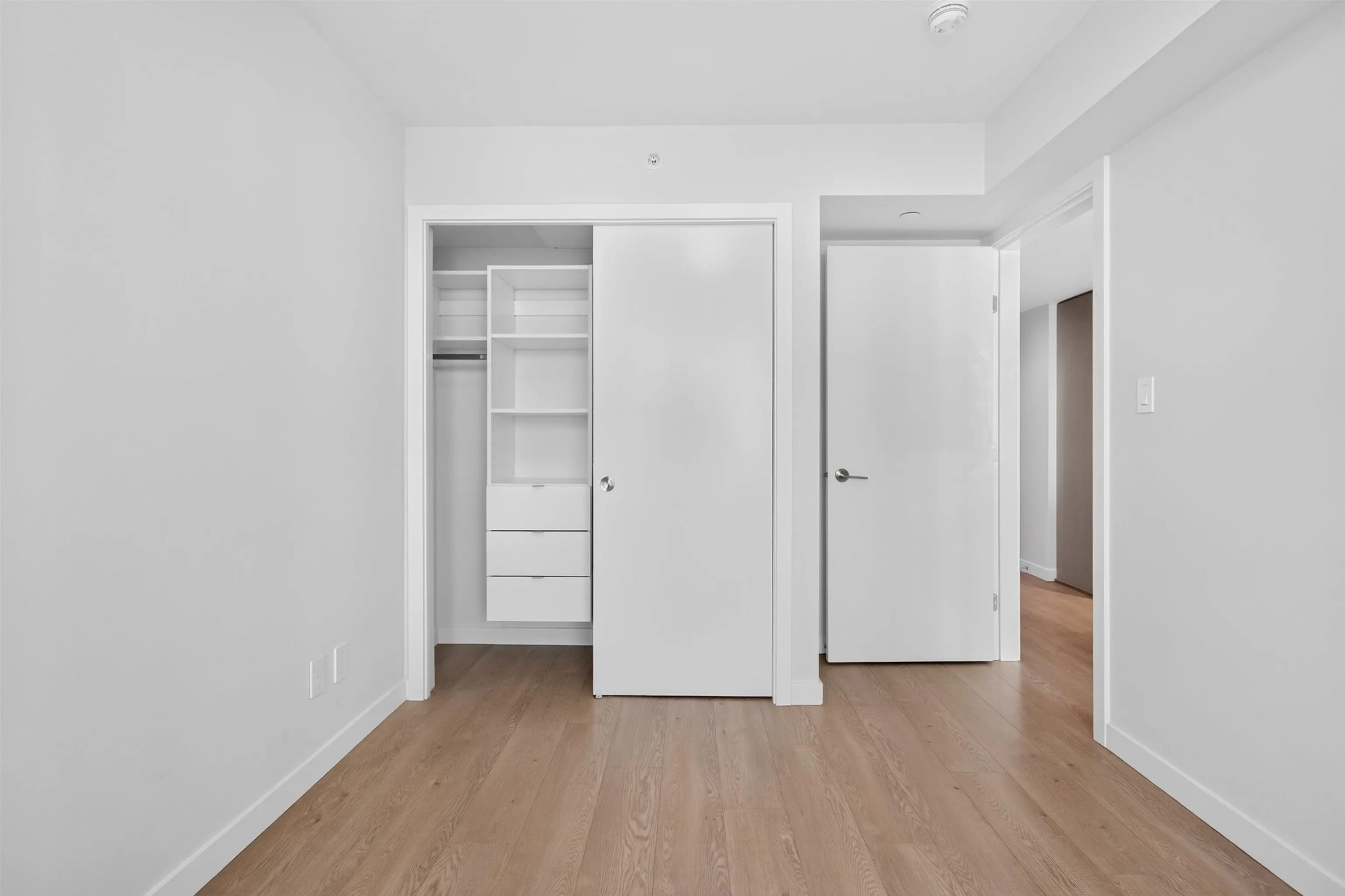 8189 Cambie Street #1506