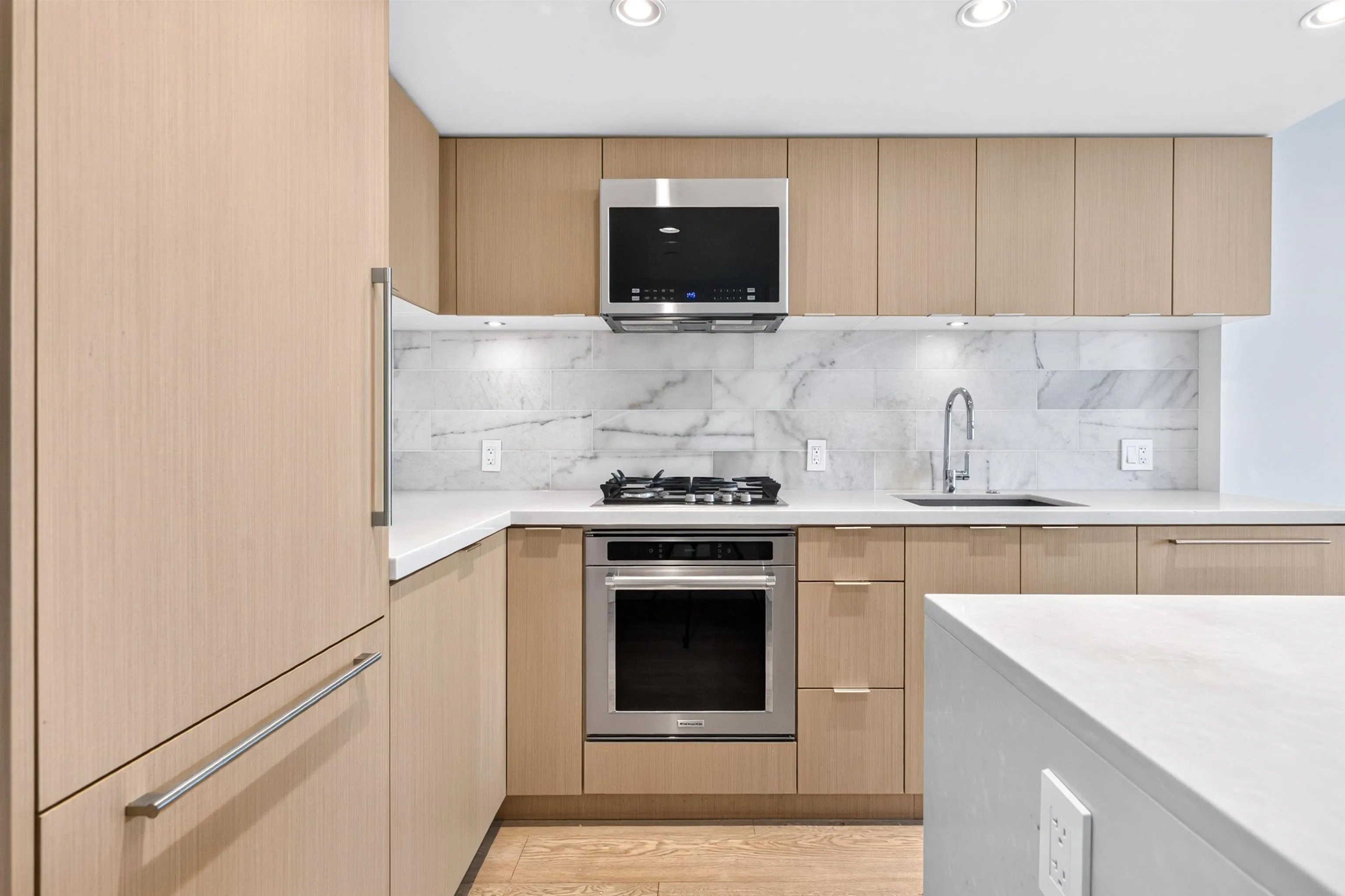 8189 Cambie Street #1506
