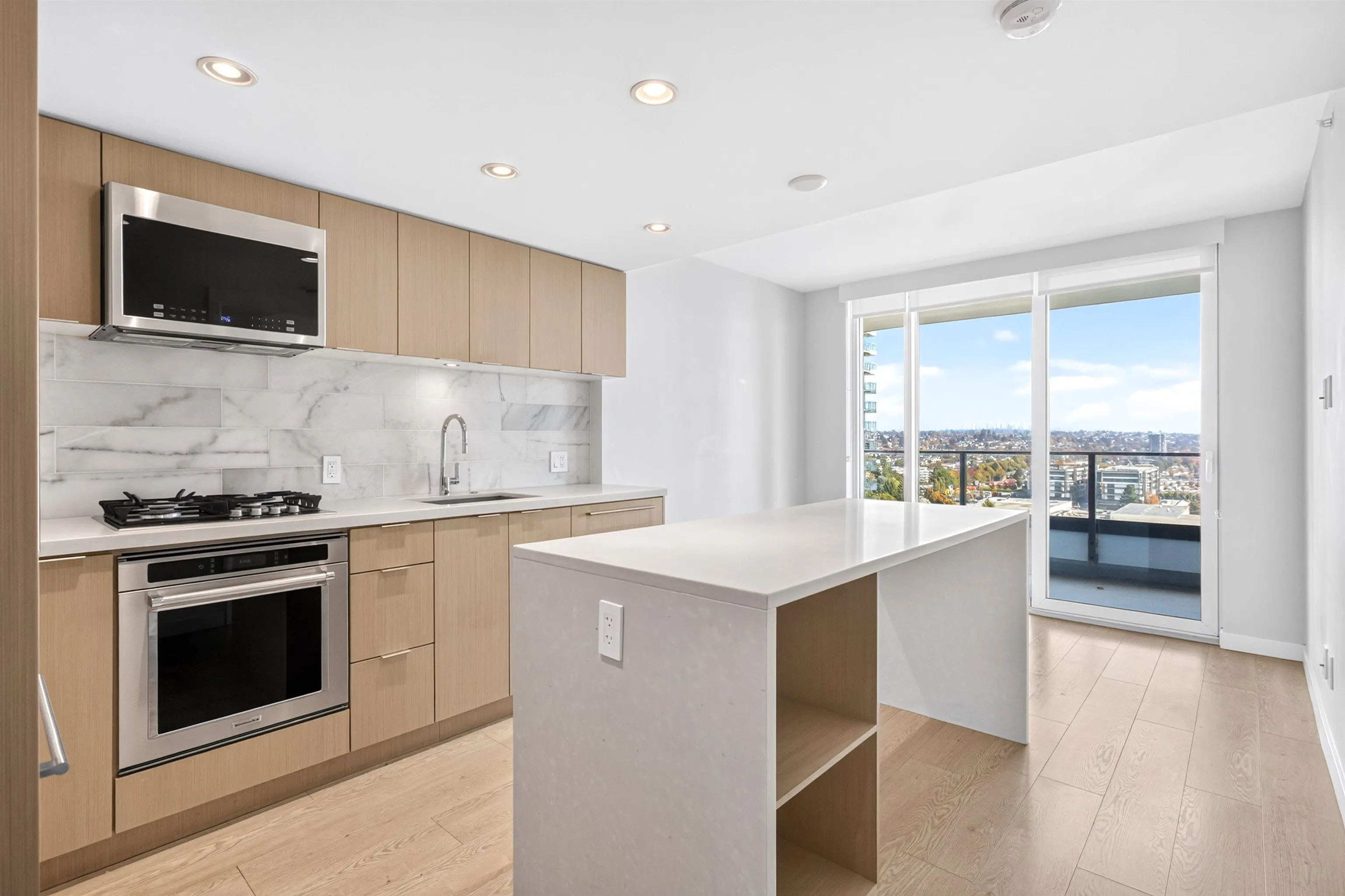 8189 Cambie Street #1506