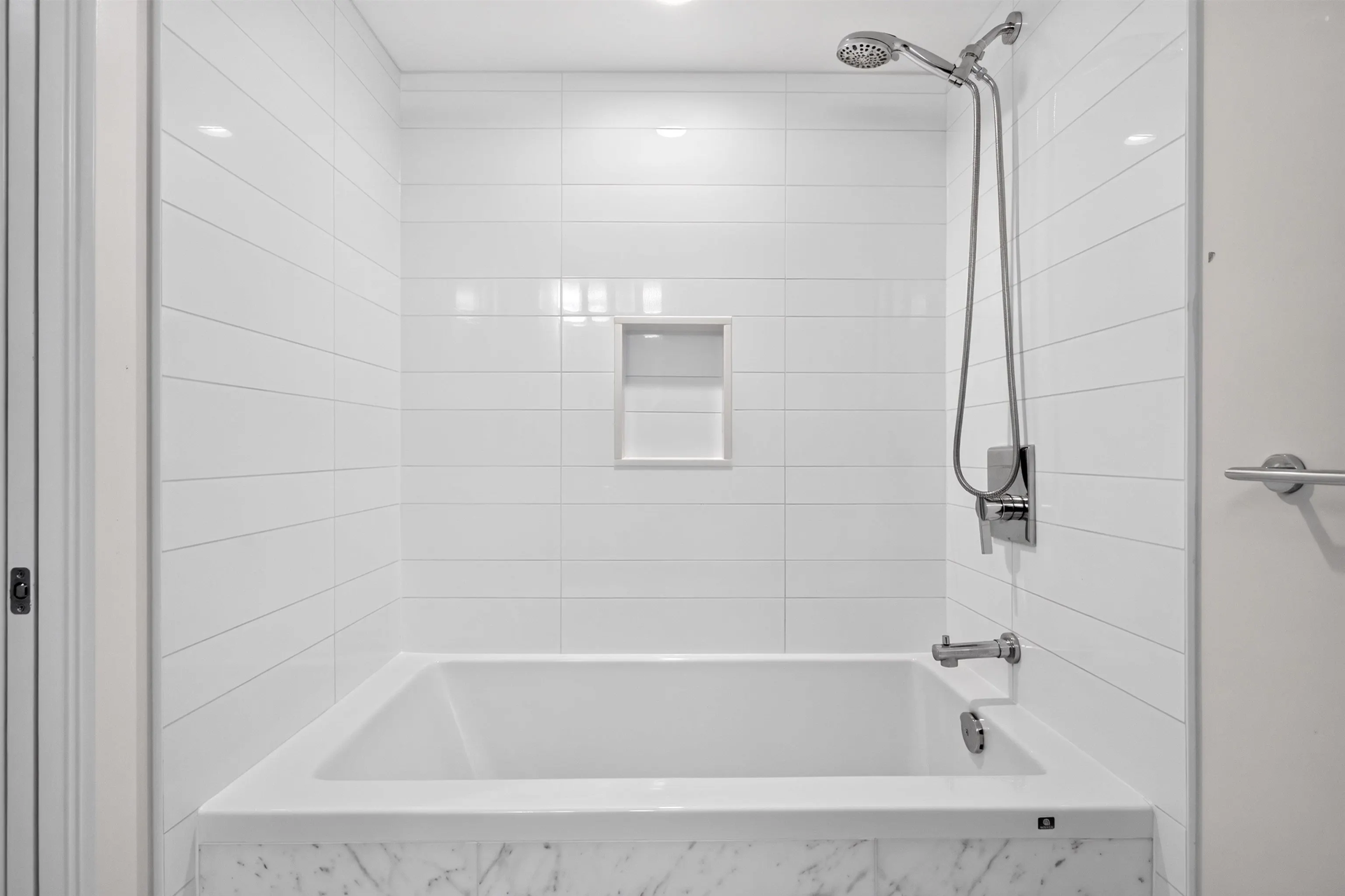 8189 Cambie Street #1506