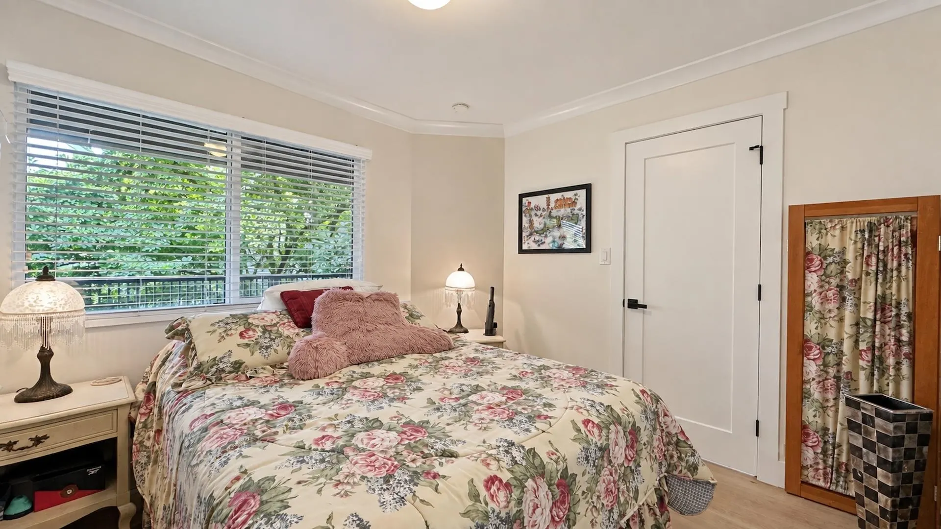 4803 48 Avenue #204