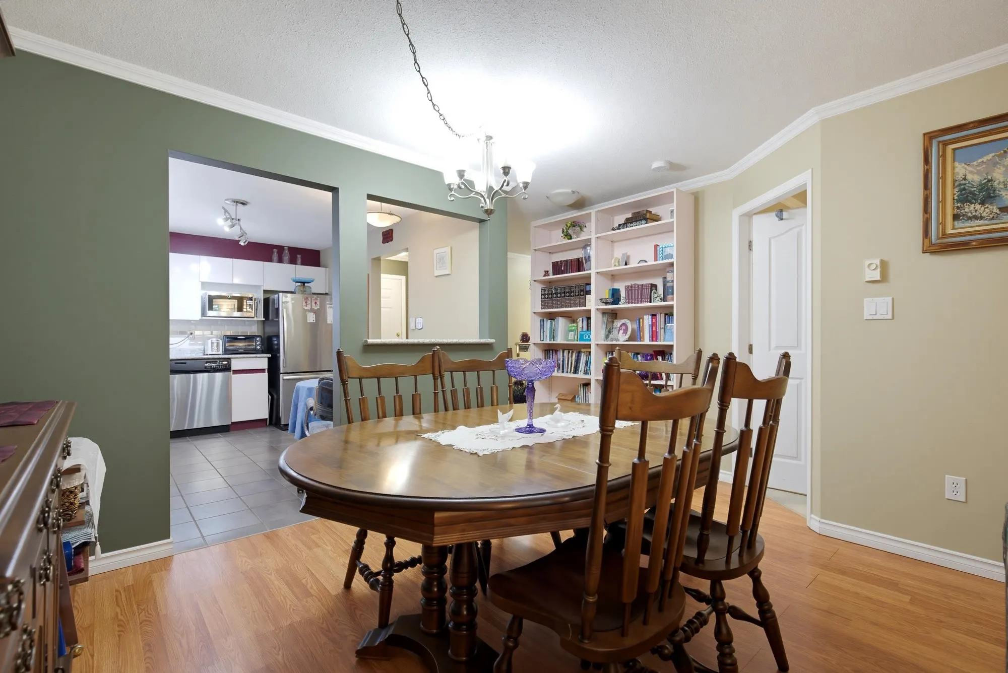 33280 E Bourquin Crescent #208