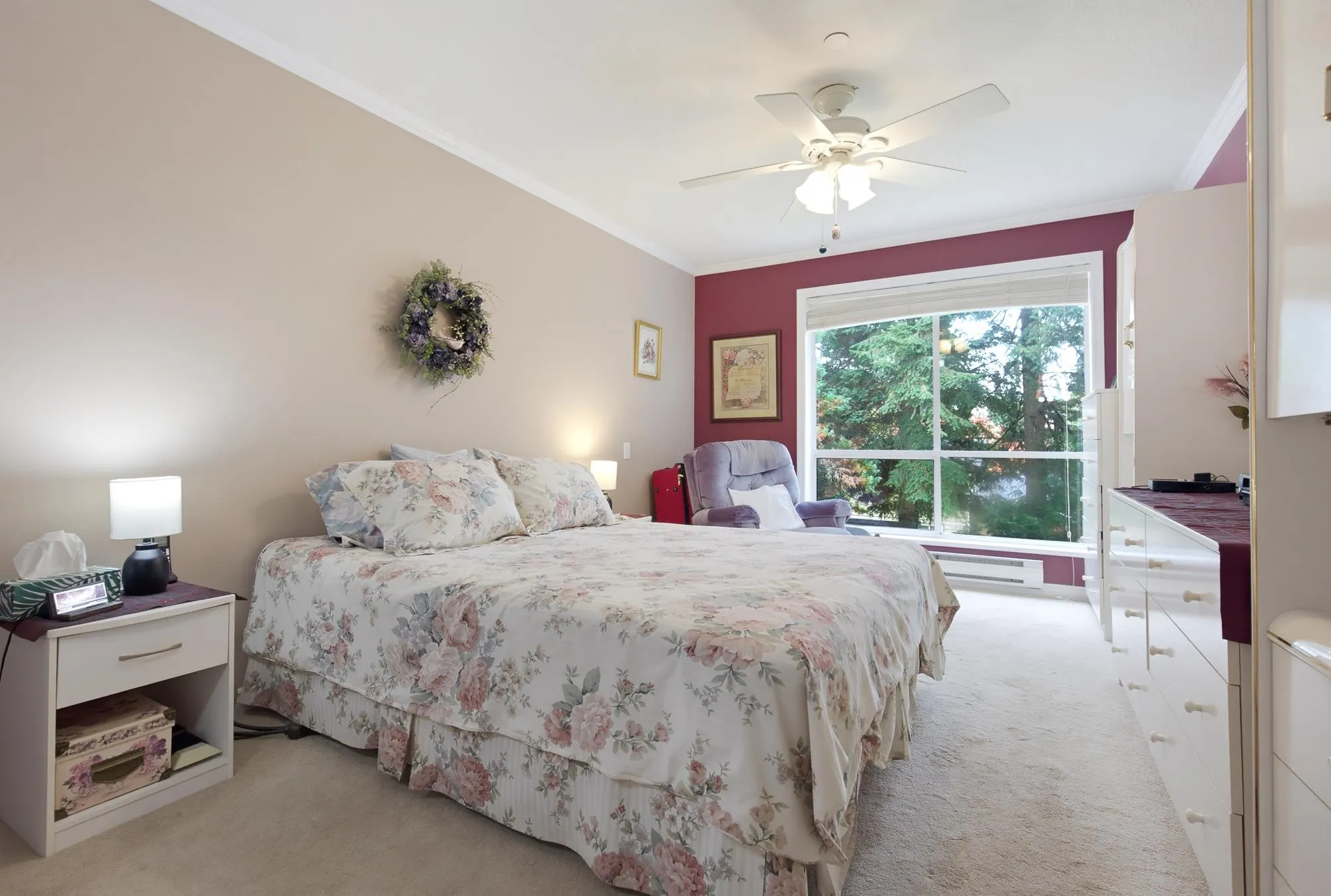 33280 E Bourquin Crescent #208