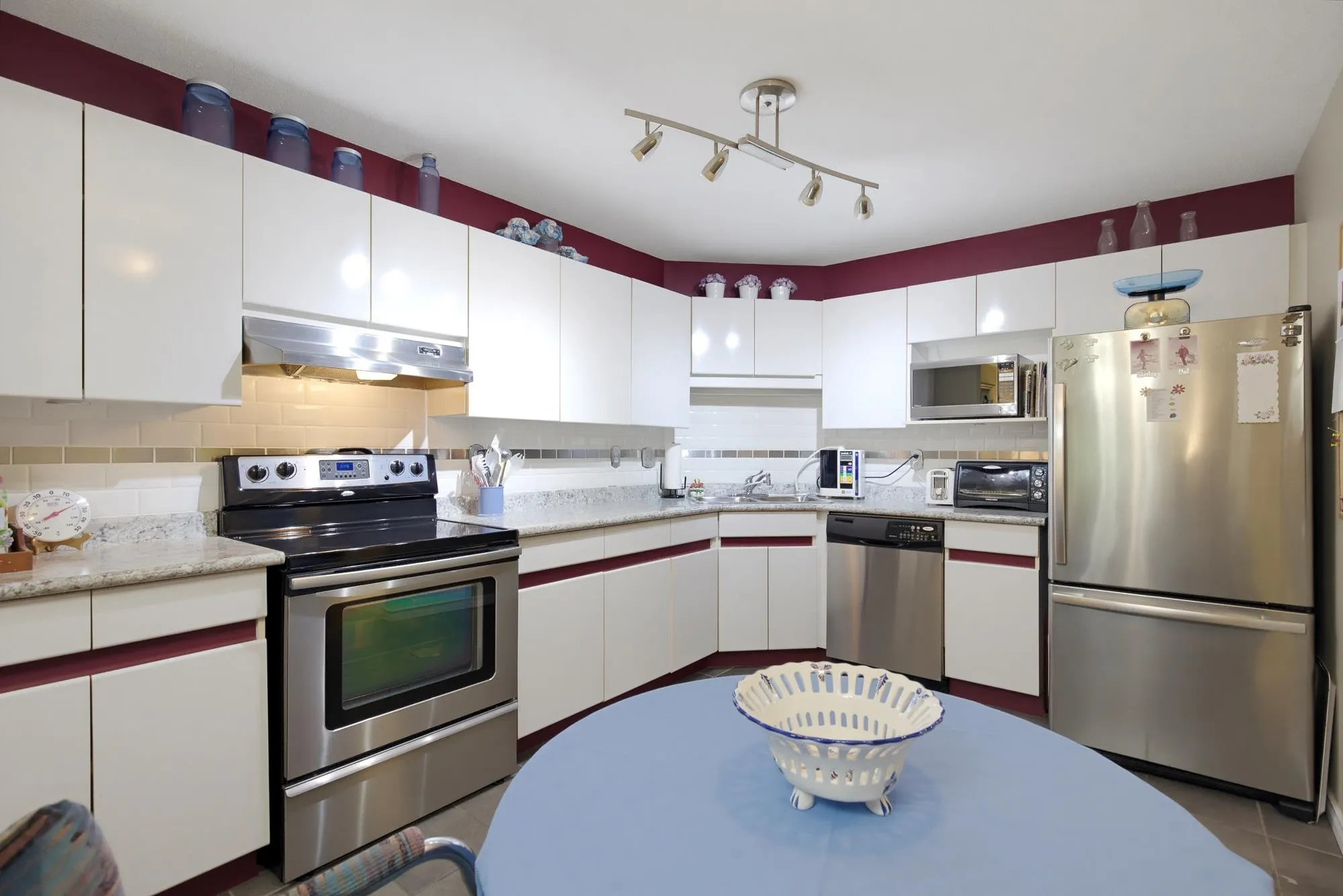33280 E Bourquin Crescent #208