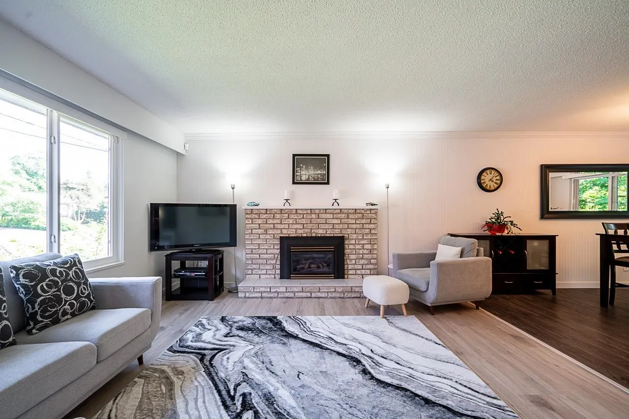 8771 Shepherd Way
