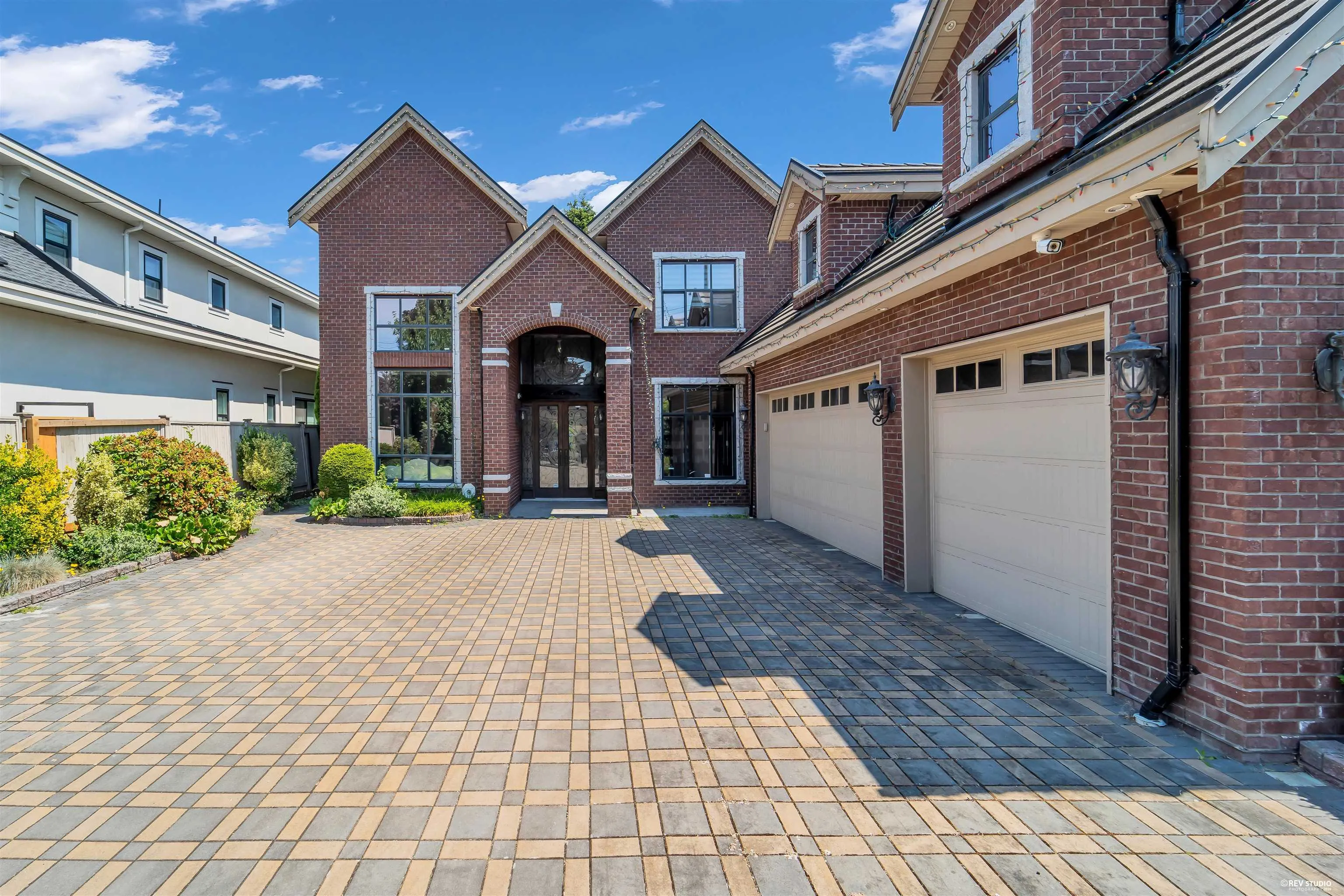 5628 Gibbons Drive