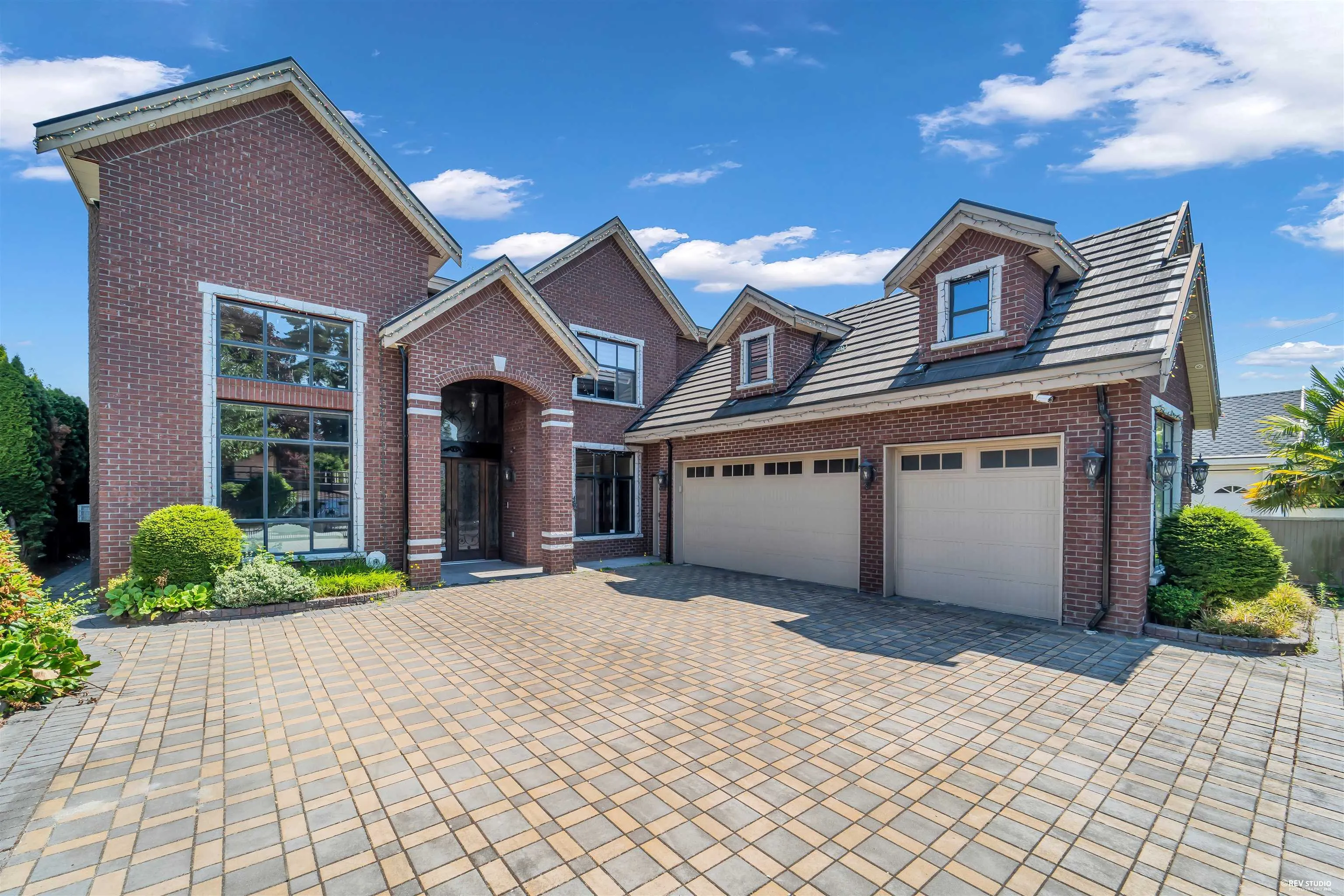 5628 Gibbons Drive