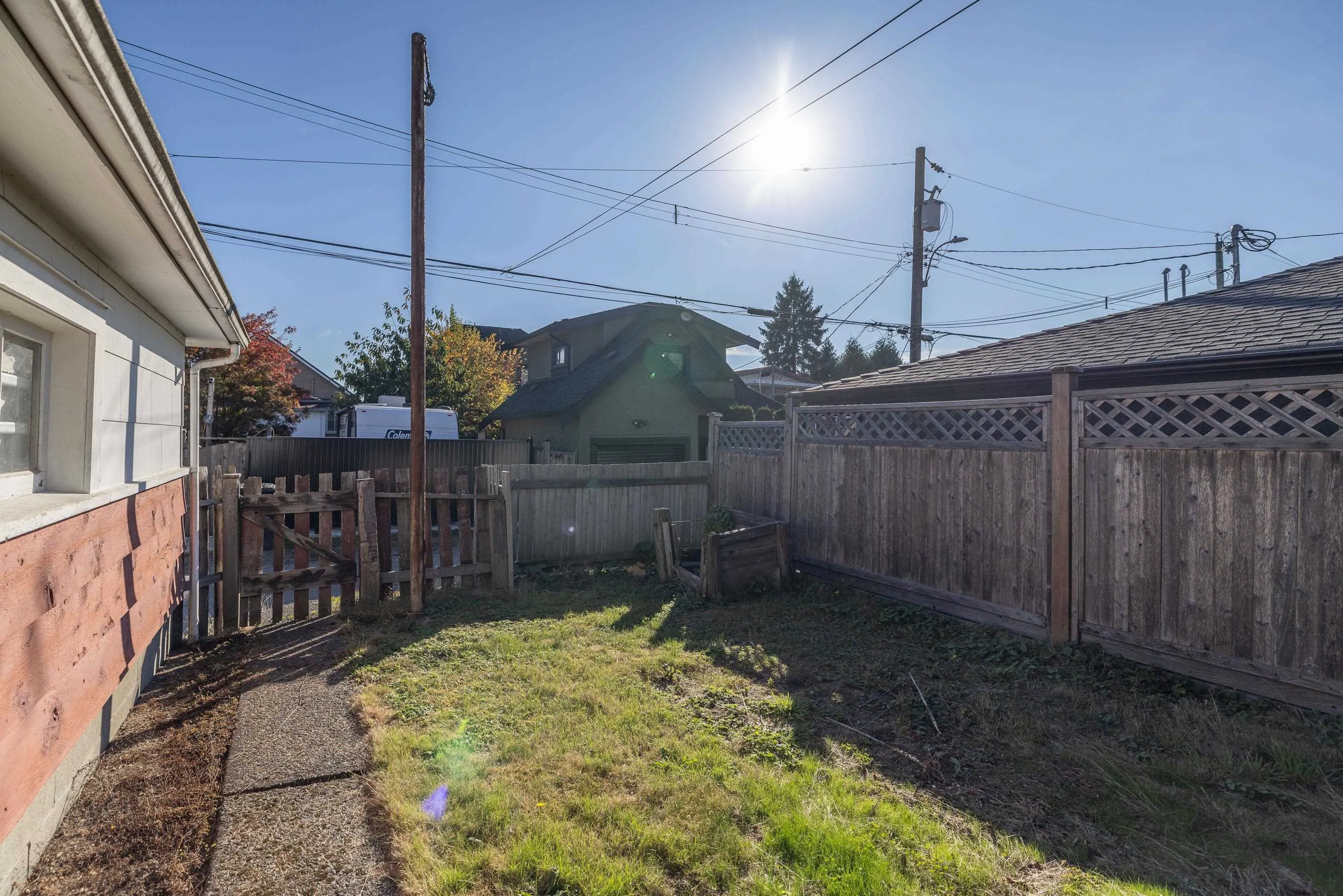 3368 Parker Street