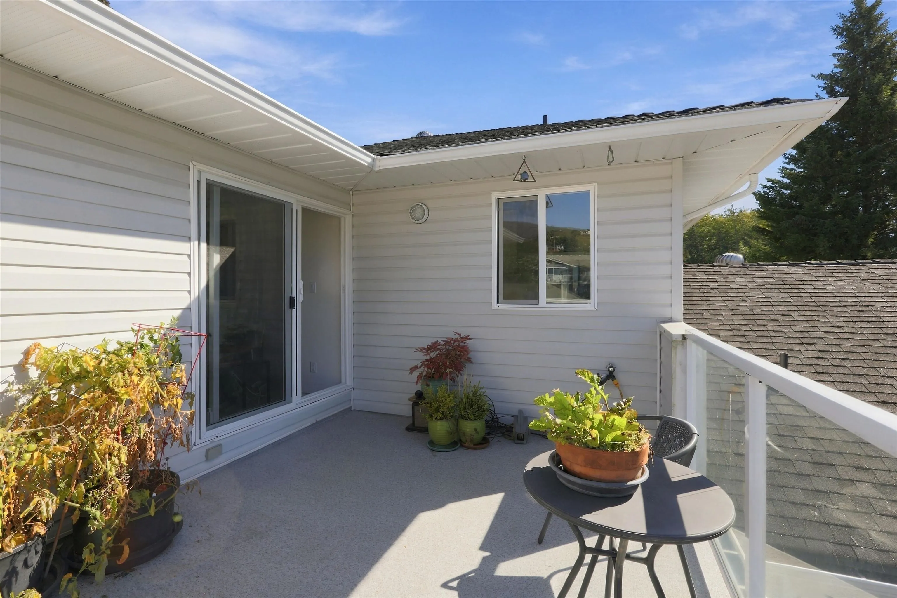 699 Dougall Road #15