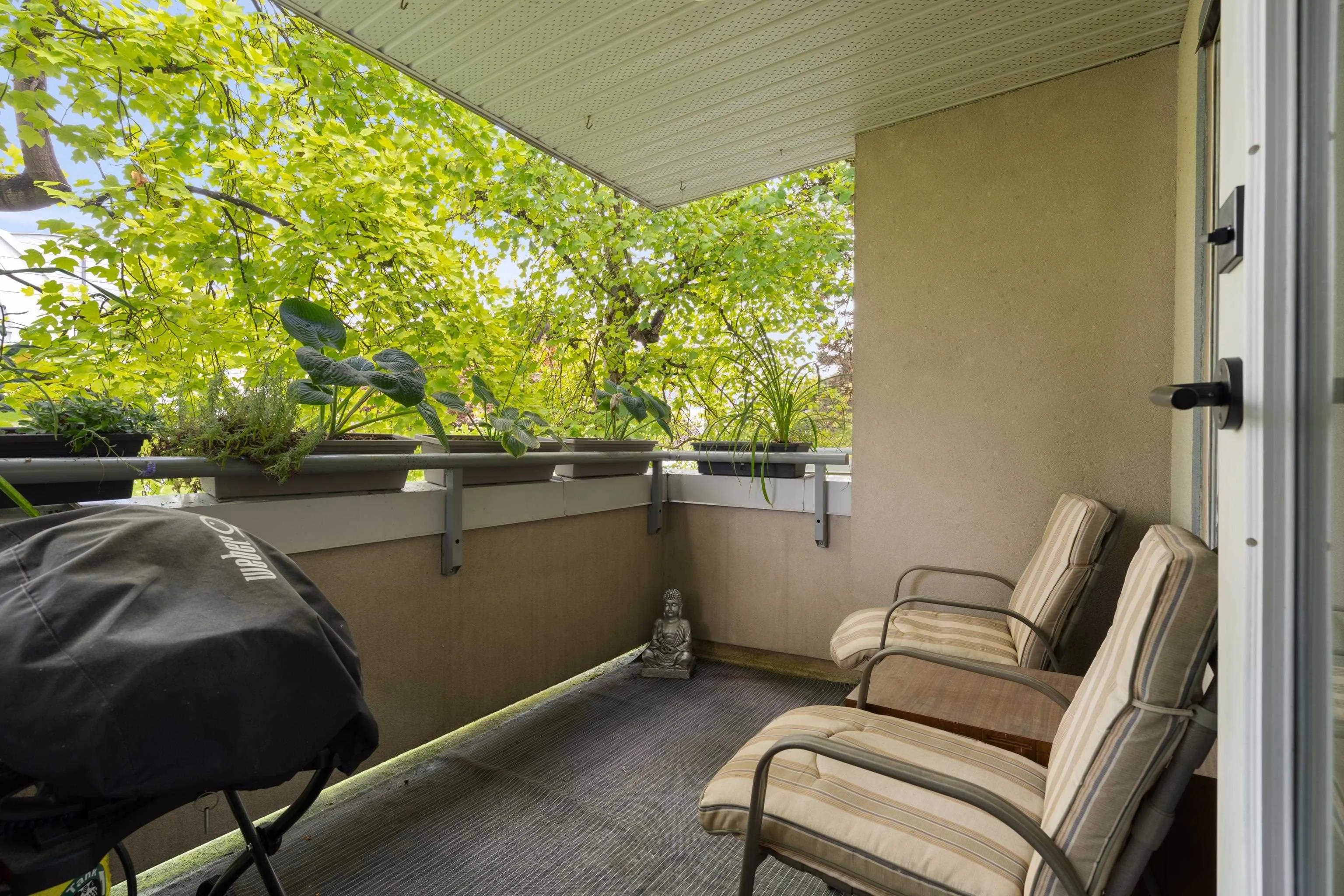 825 W 15th Avenue