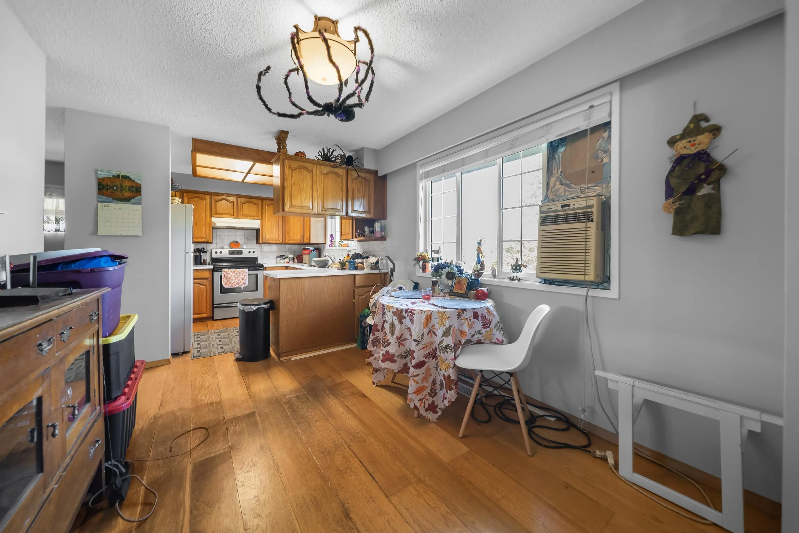 6077 Ross Road