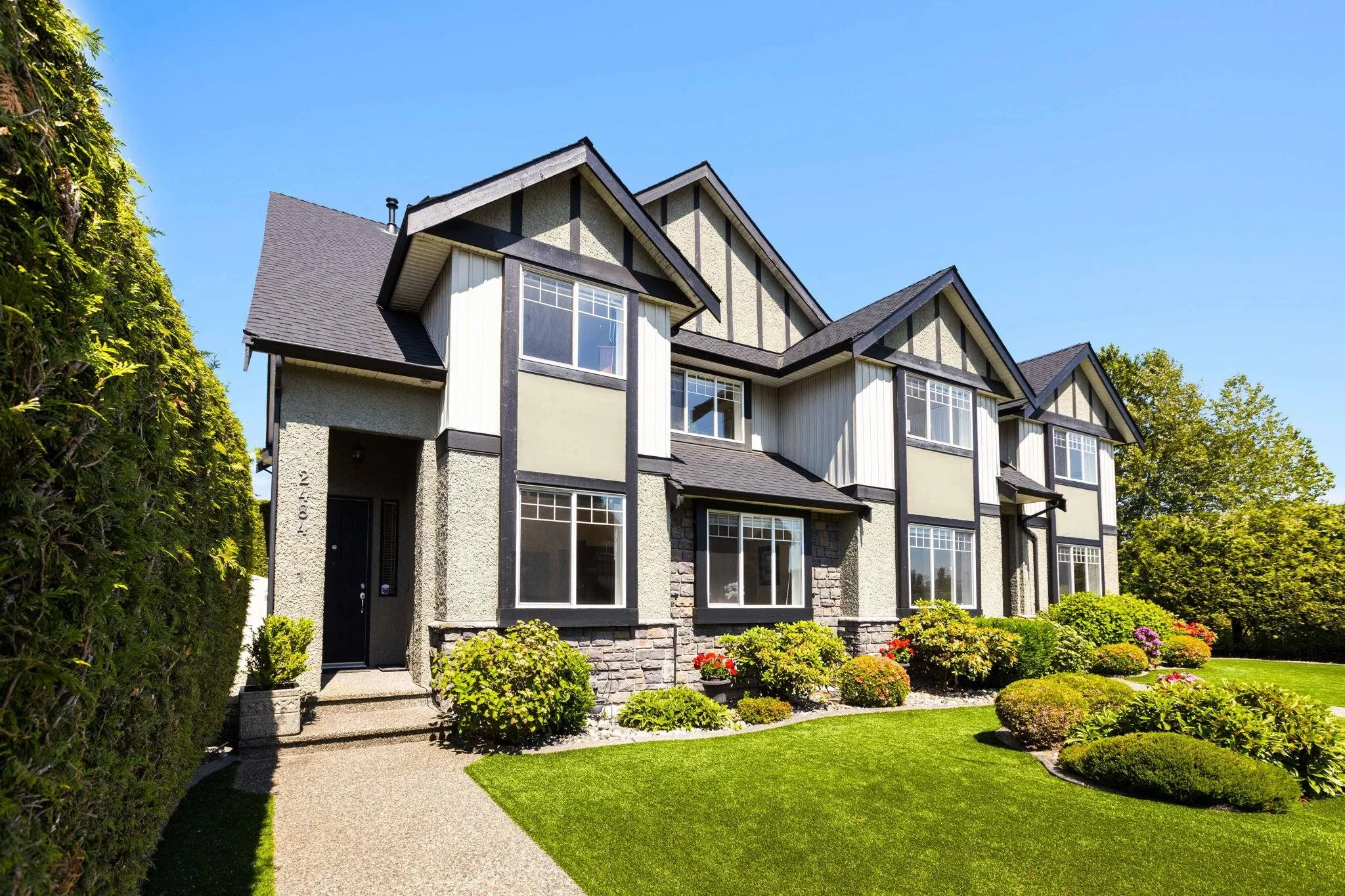 2484 Nile Gate #A/B