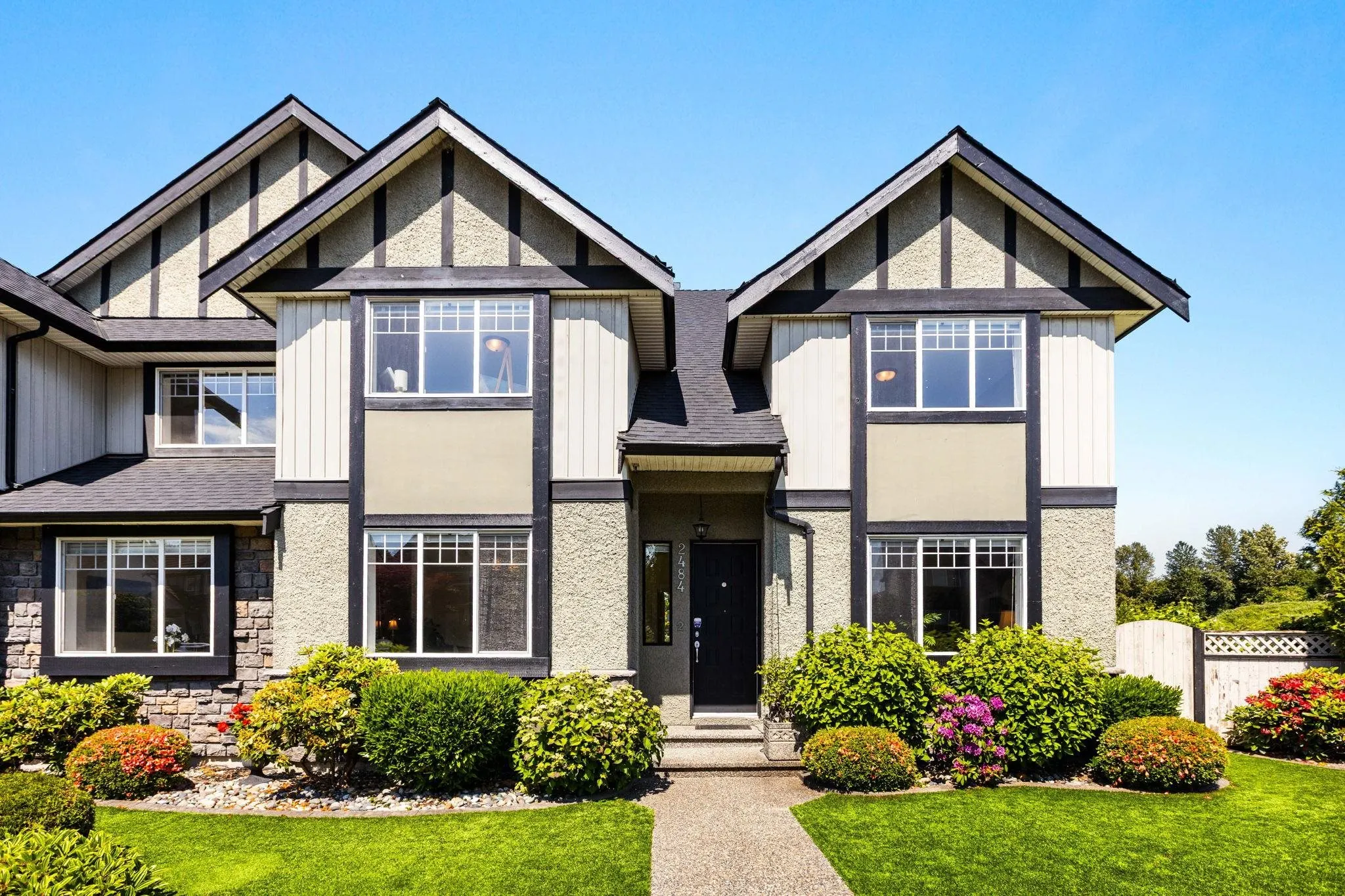 2484 Nile Gate #A/B