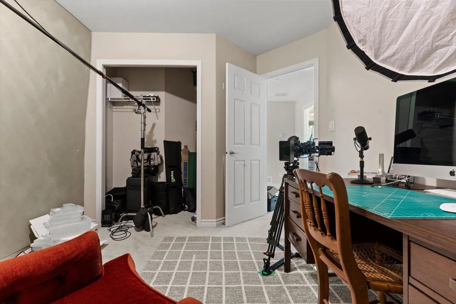 44449 Elsie Place