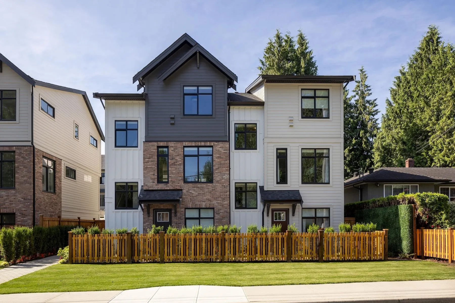 2190 Rindall Avenue #10