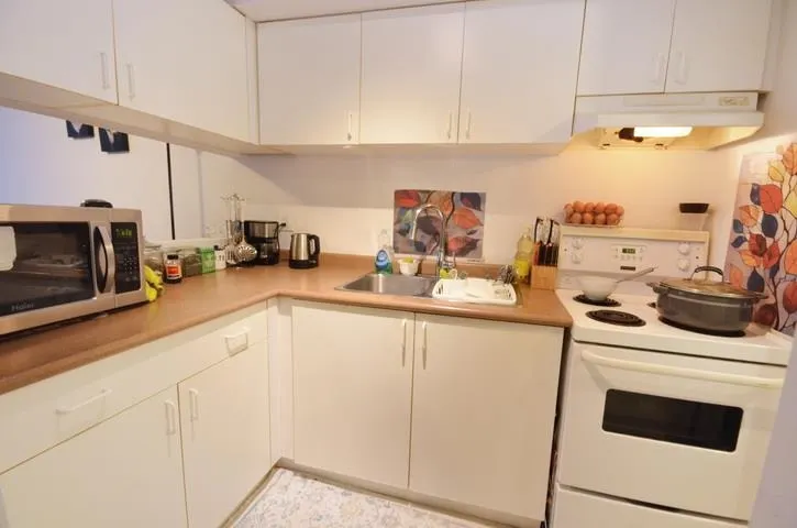 8120 Colonial Drive #225