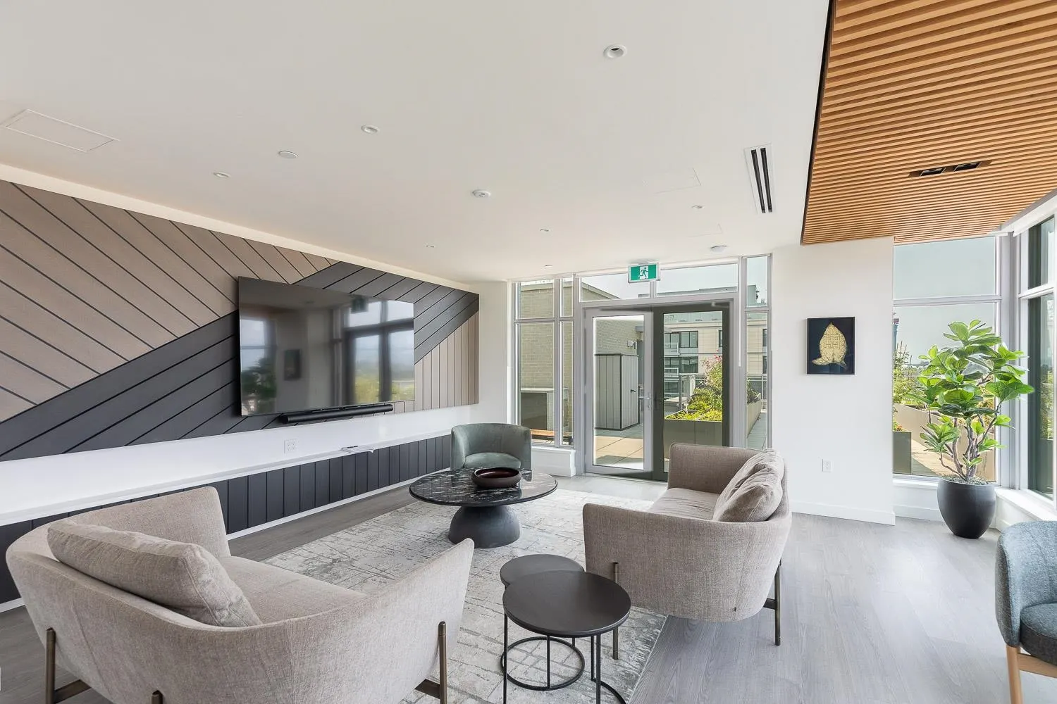 755 Harbourside Drive #107