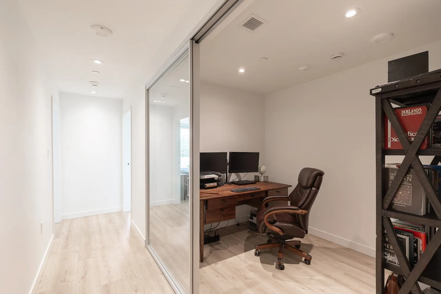 755 Harbourside Drive #107