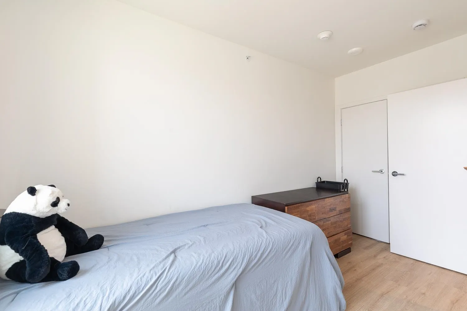 755 Harbourside Drive #107
