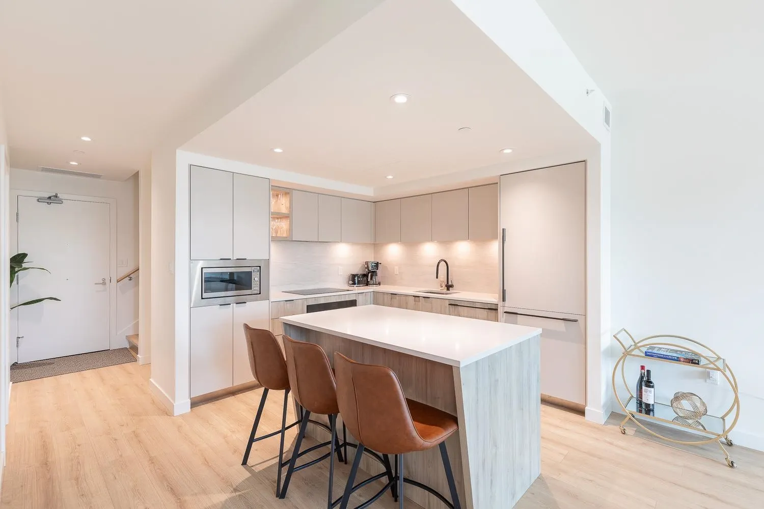 755 Harbourside Drive #107