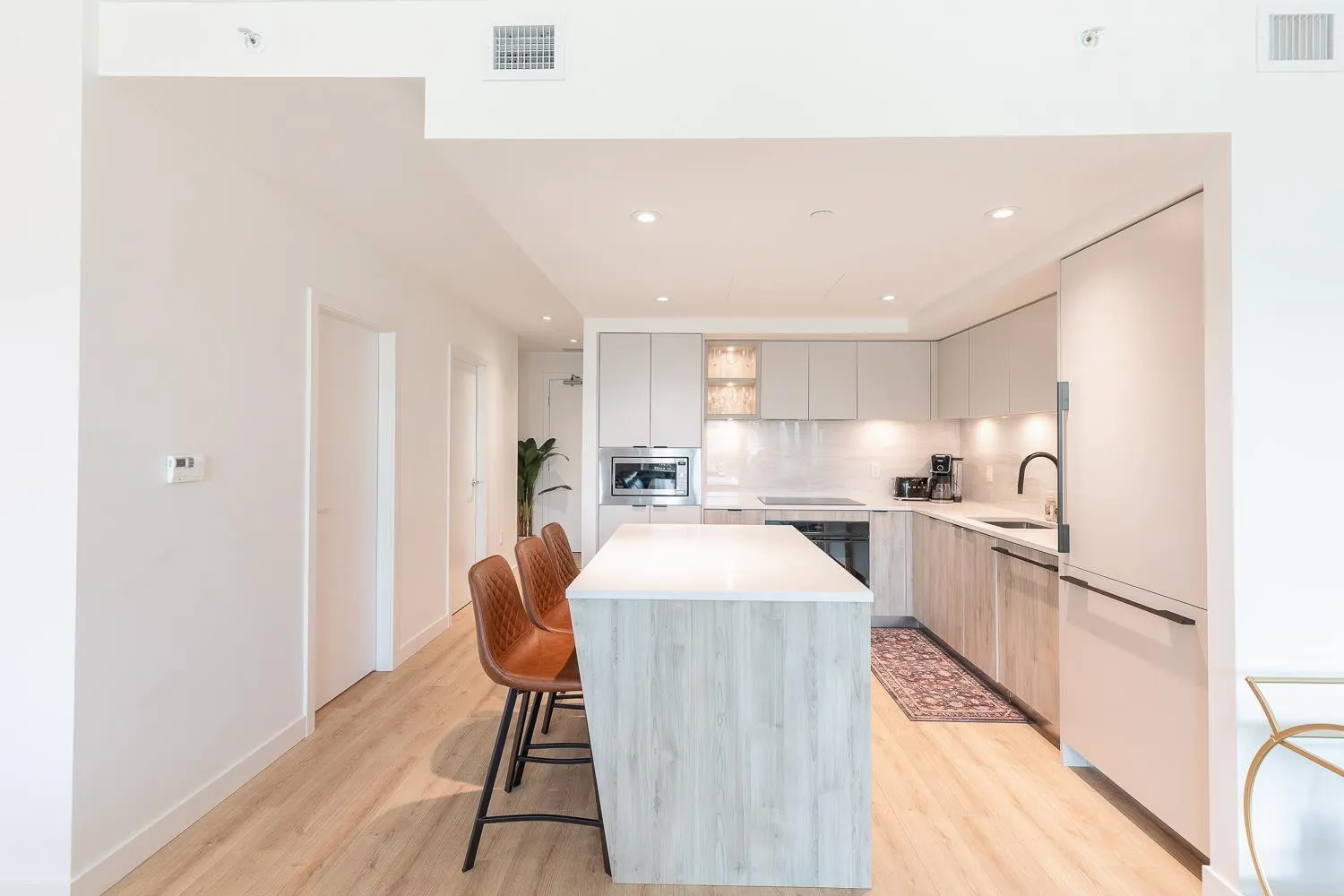 755 Harbourside Drive #107
