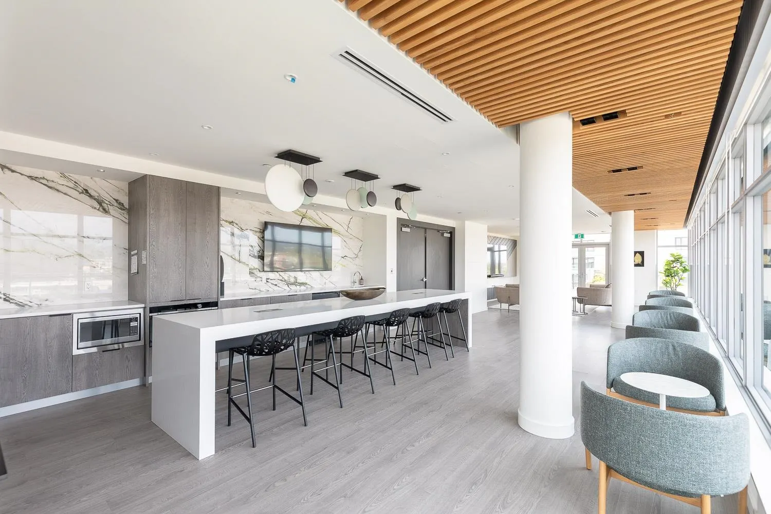 755 Harbourside Drive #107