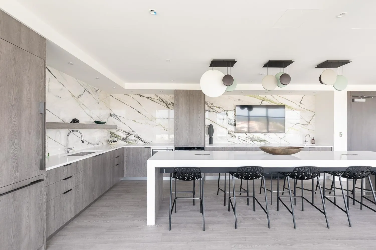 755 Harbourside Drive #107