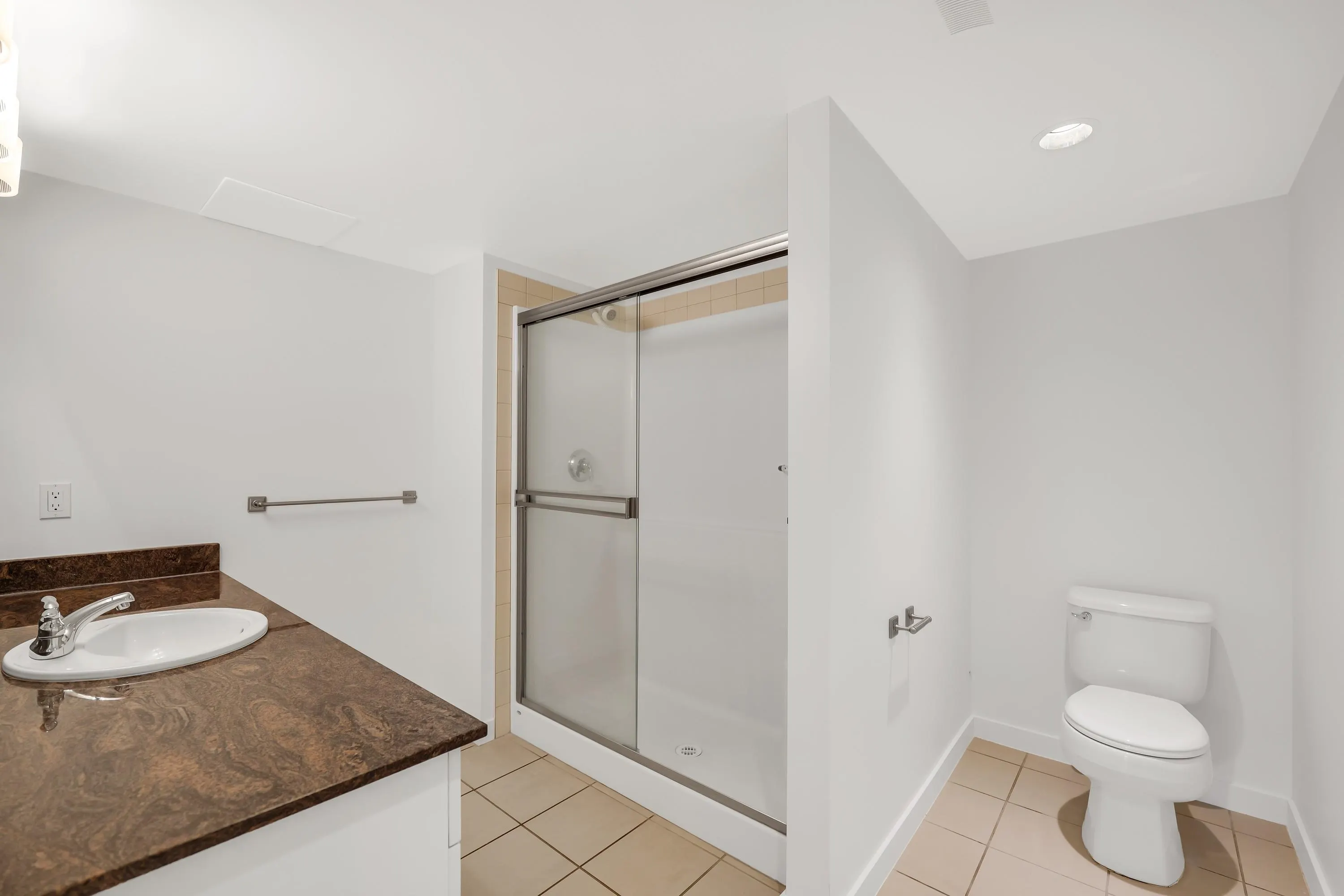 1212 Main Street #305