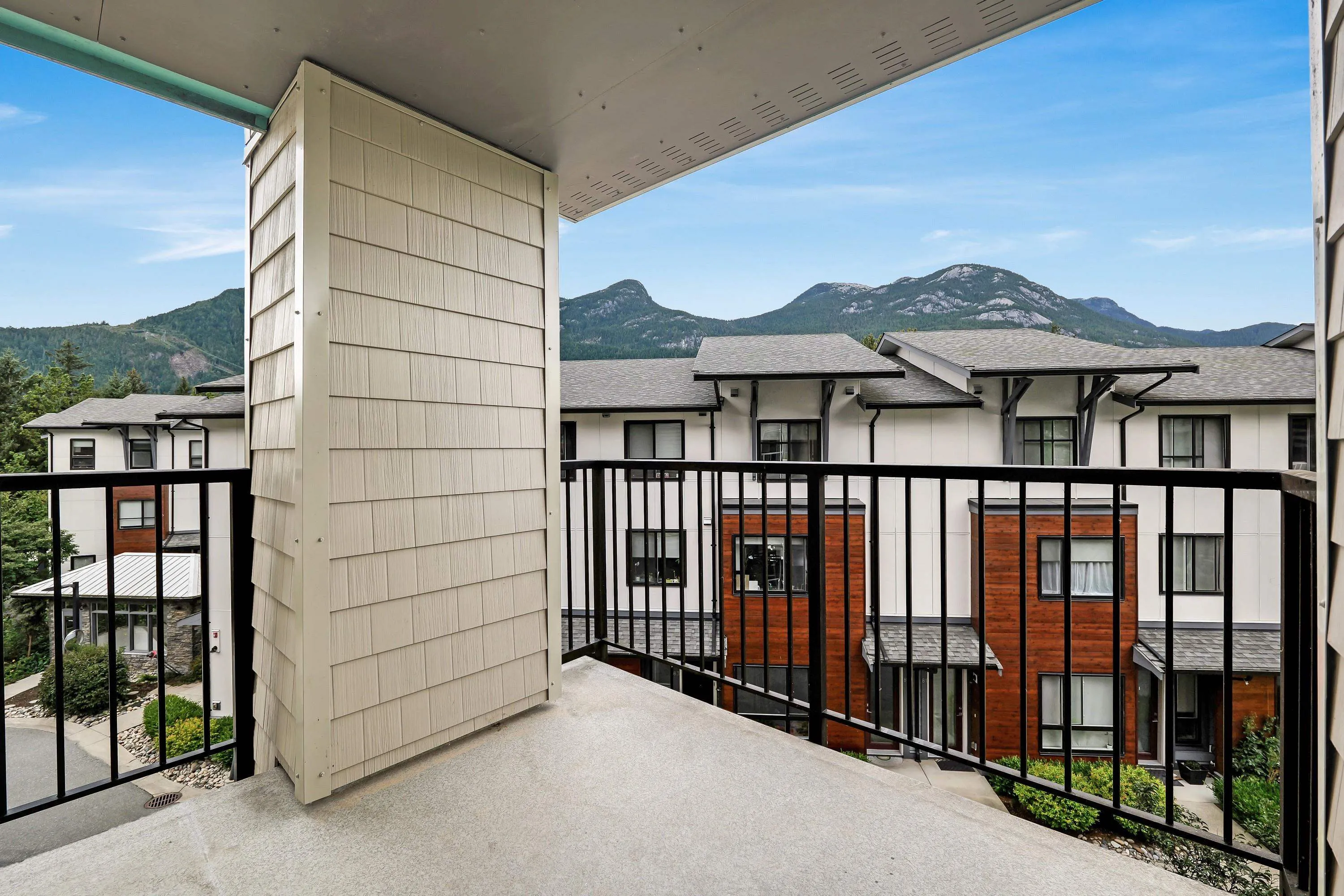 1212 Main Street #305