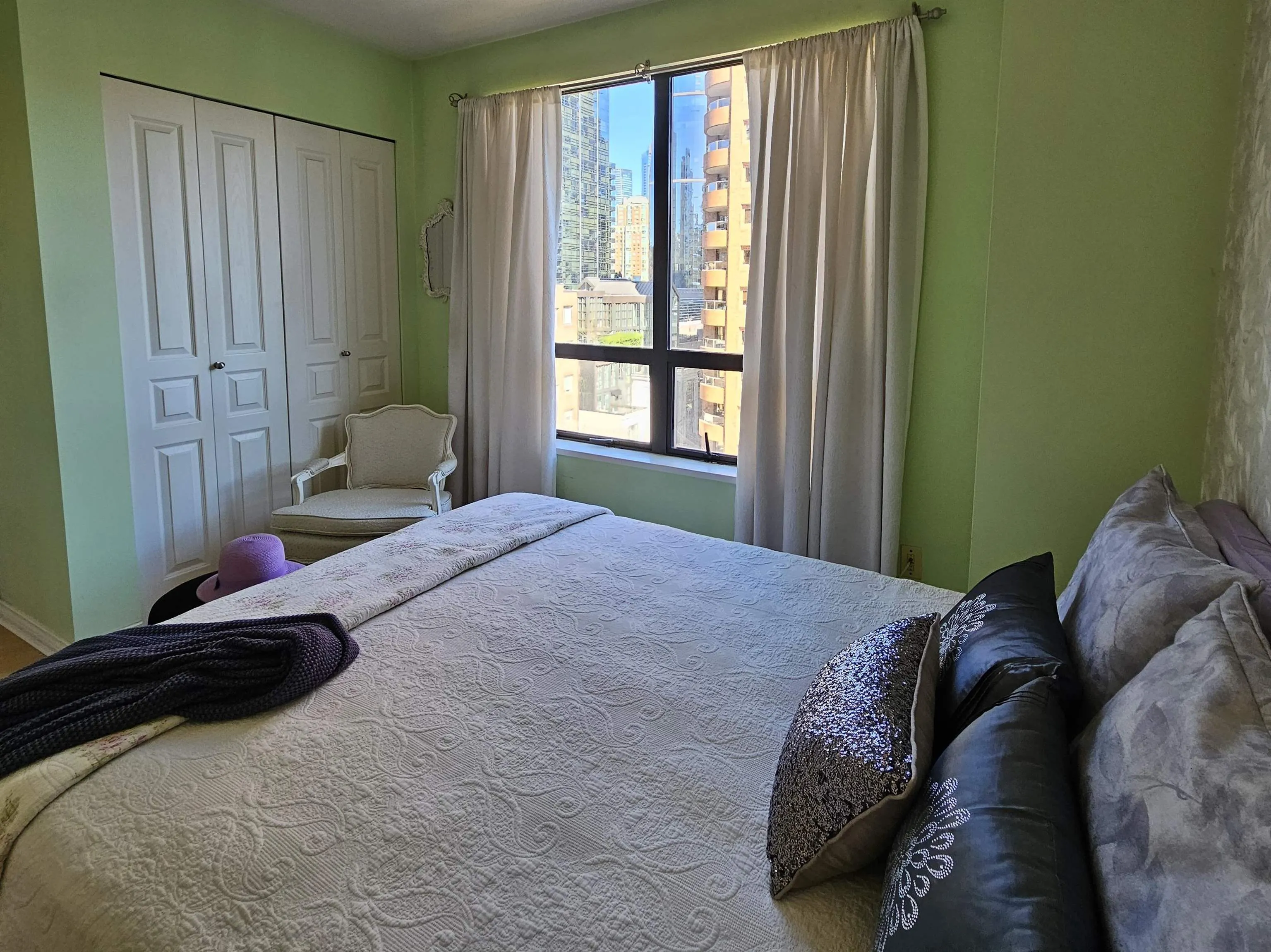 1189 Howe Street #1003