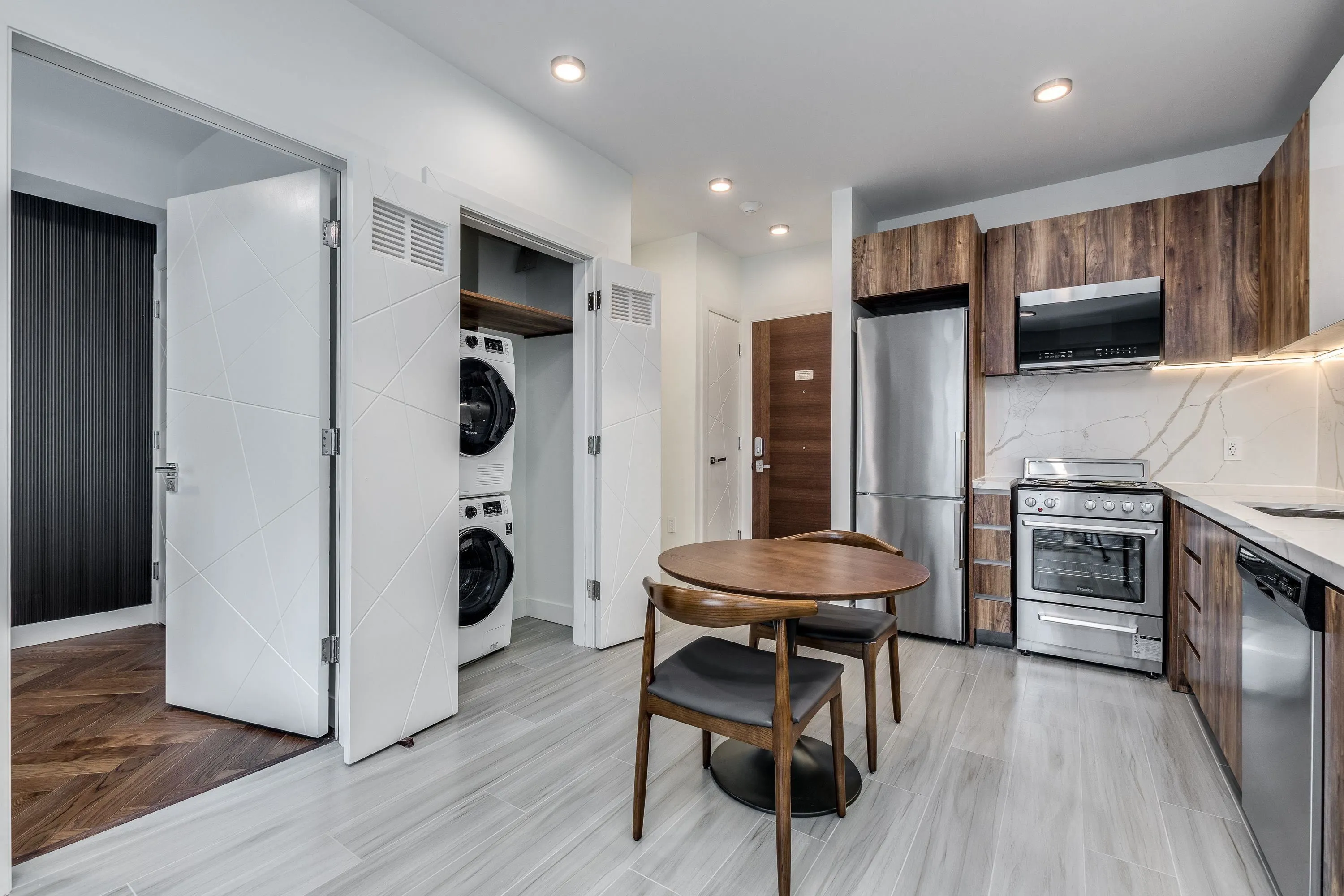 1168 Pendrell Street #303