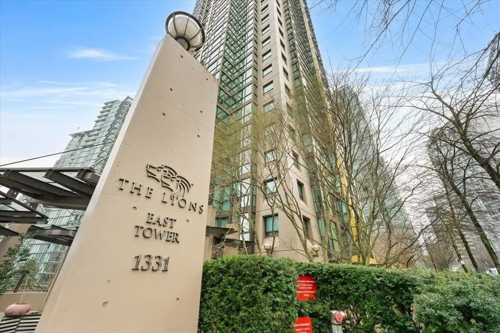 1331 Alberni Street #707