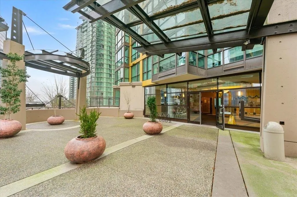 1331 Alberni Street #707