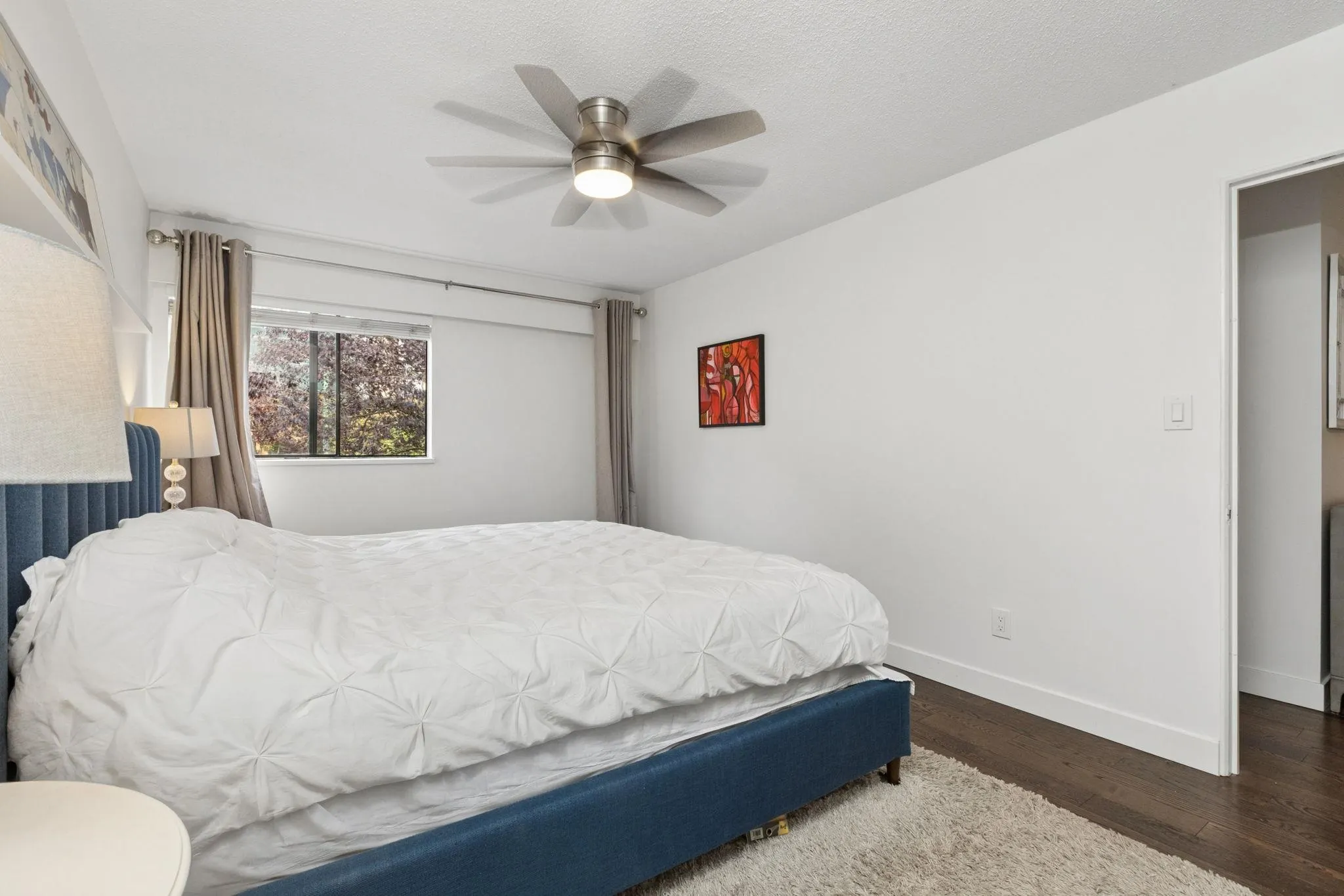 127 E 4th Street #201