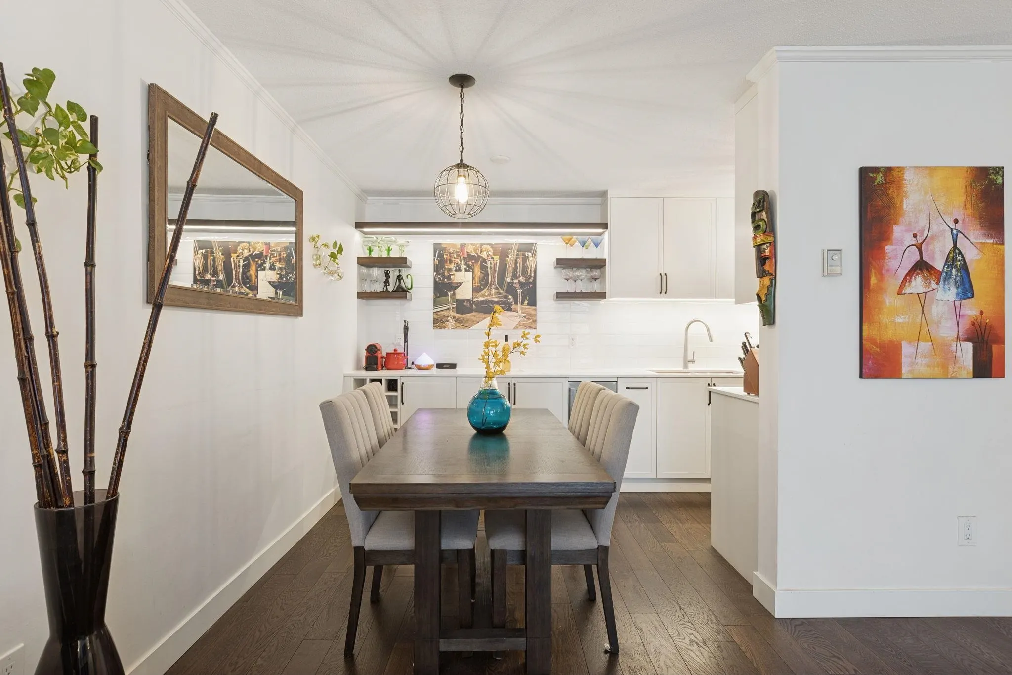 127 E 4th Street #201
