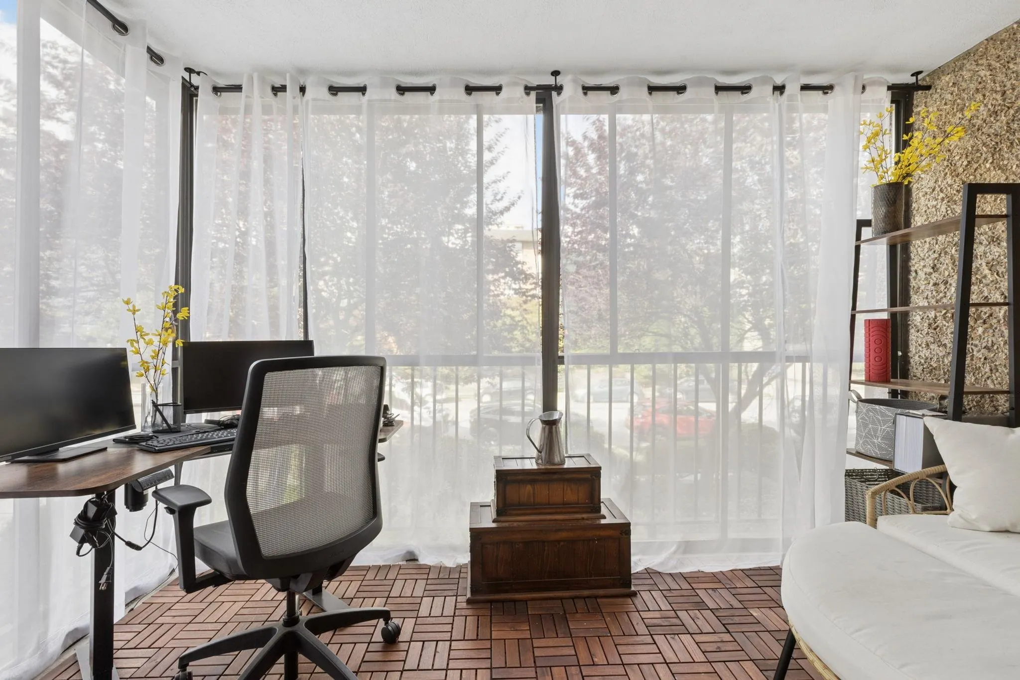 127 E 4th Street #201