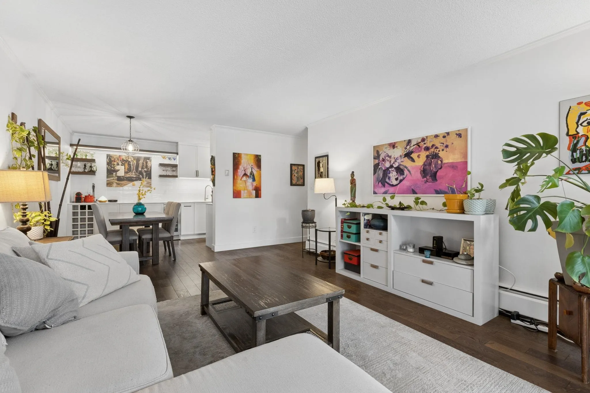 127 E 4th Street #201