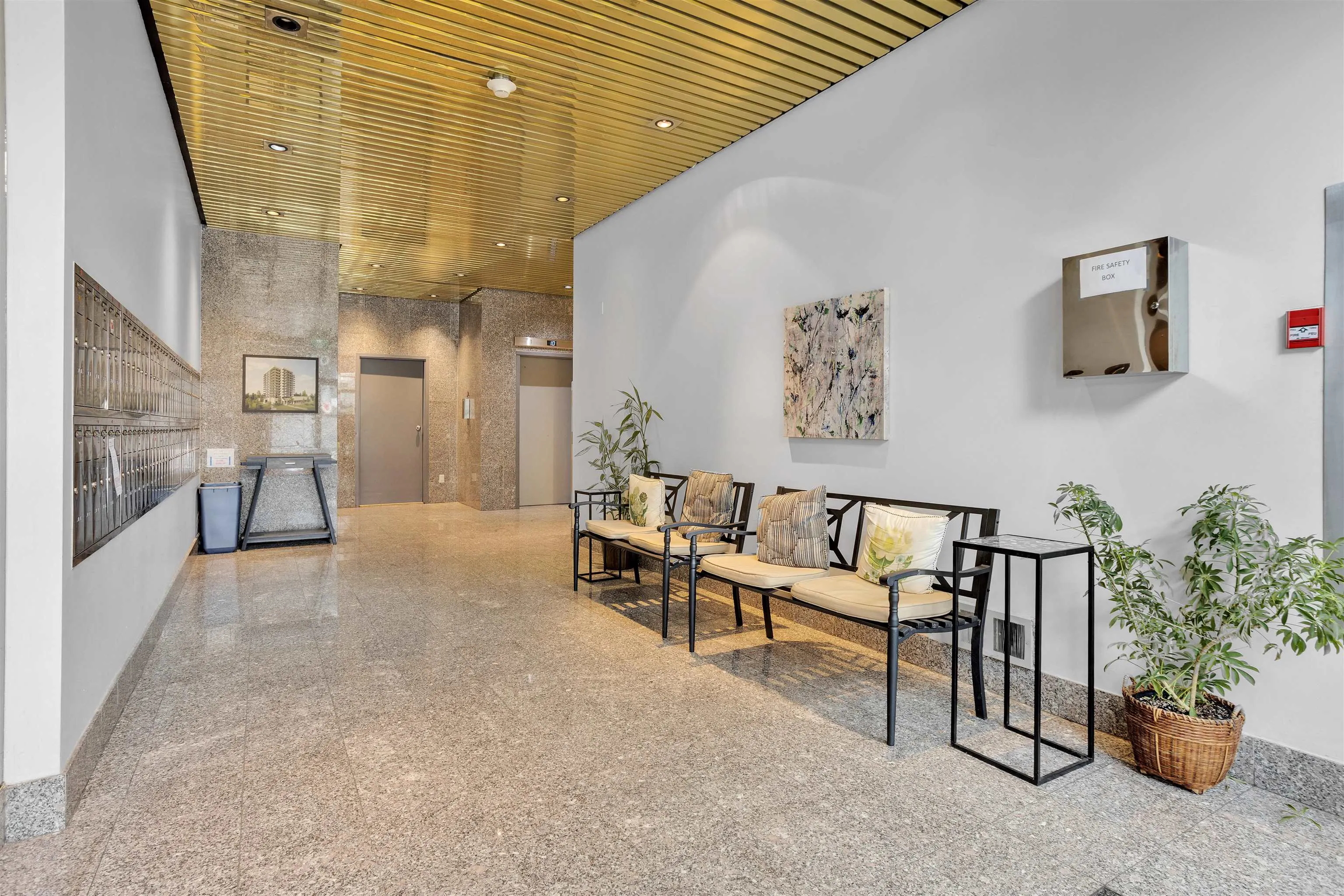 150 E 15th Street #303