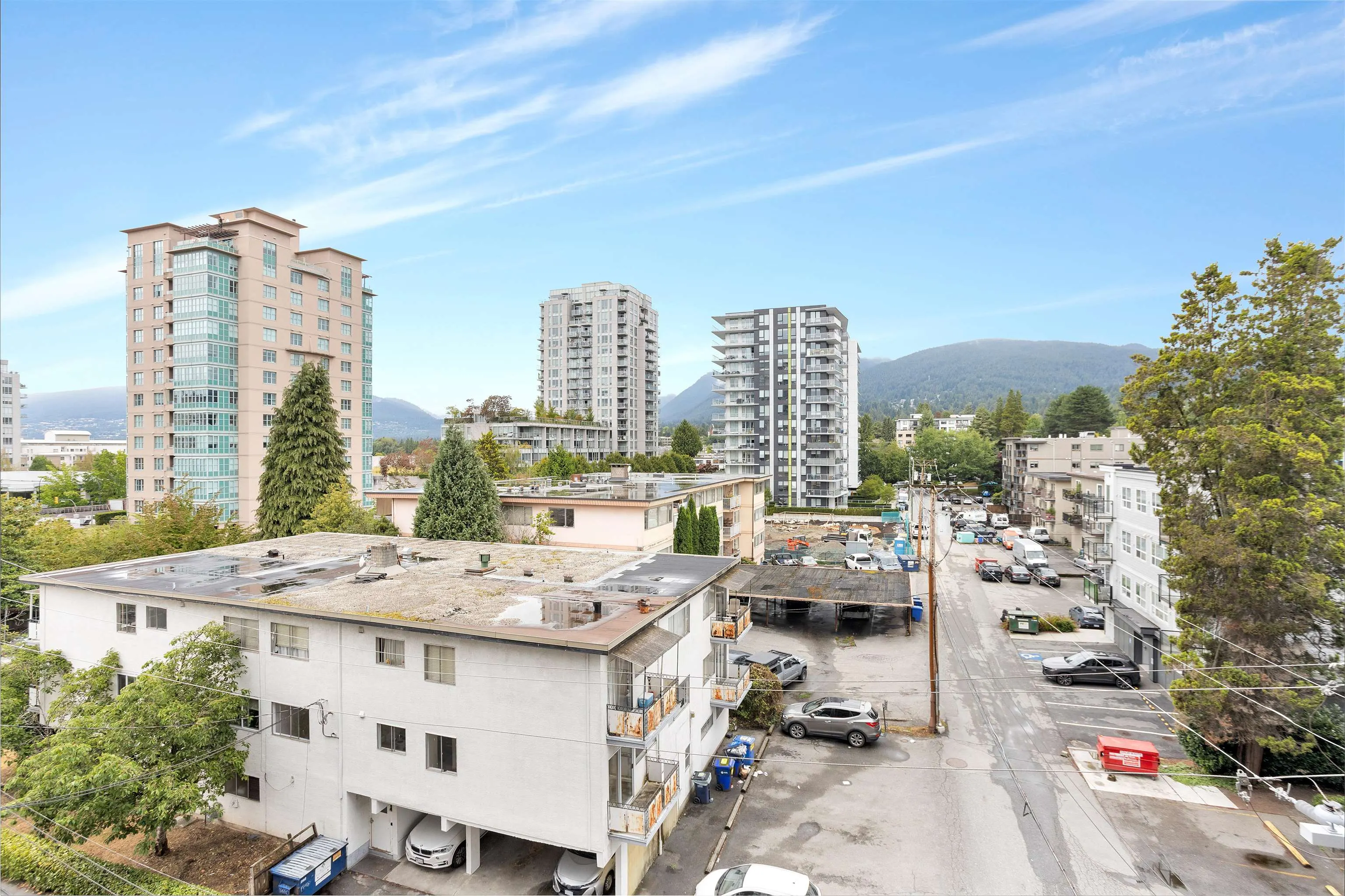 150 E 15th Street #303