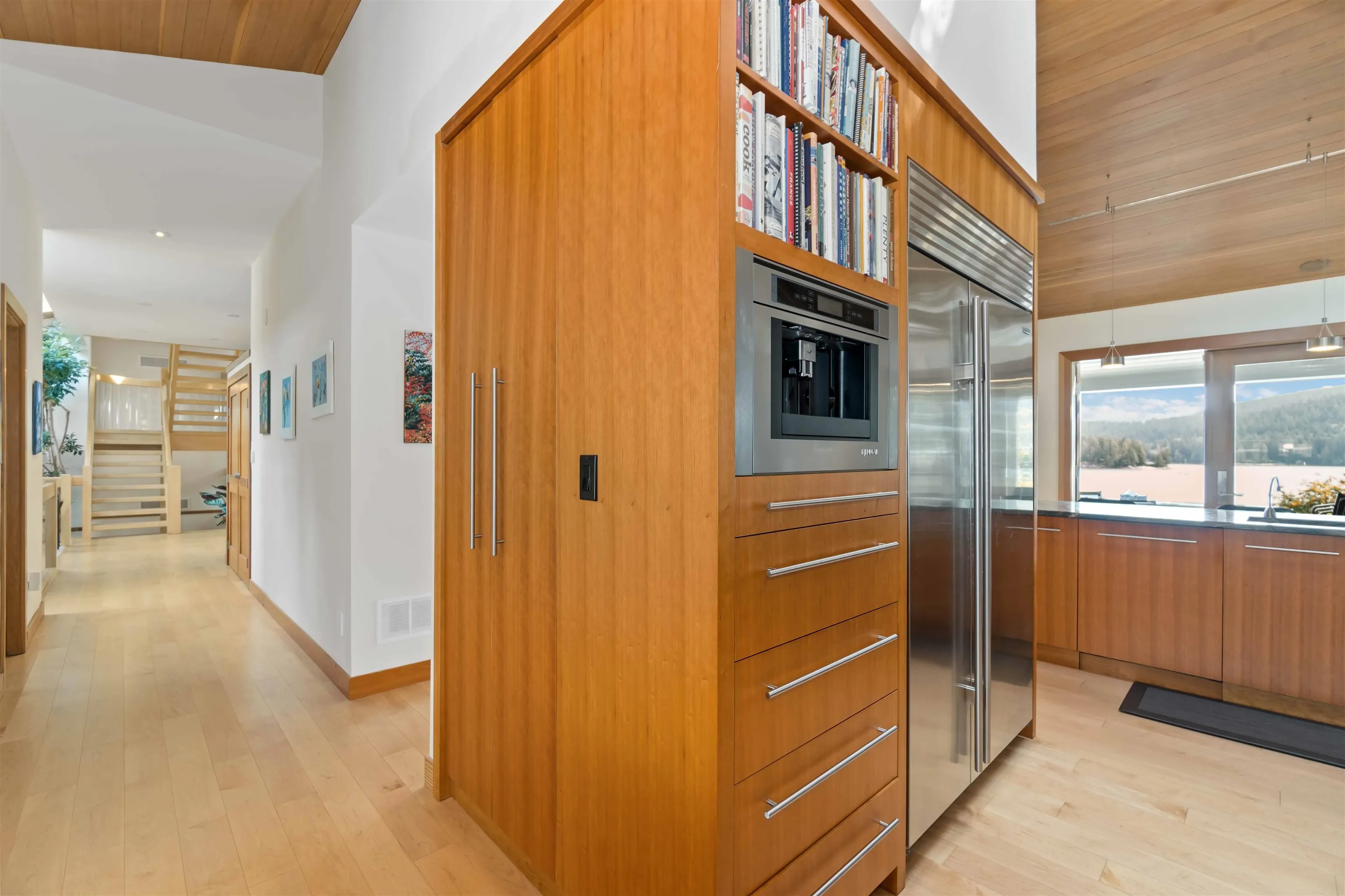 668 Beachview Drive