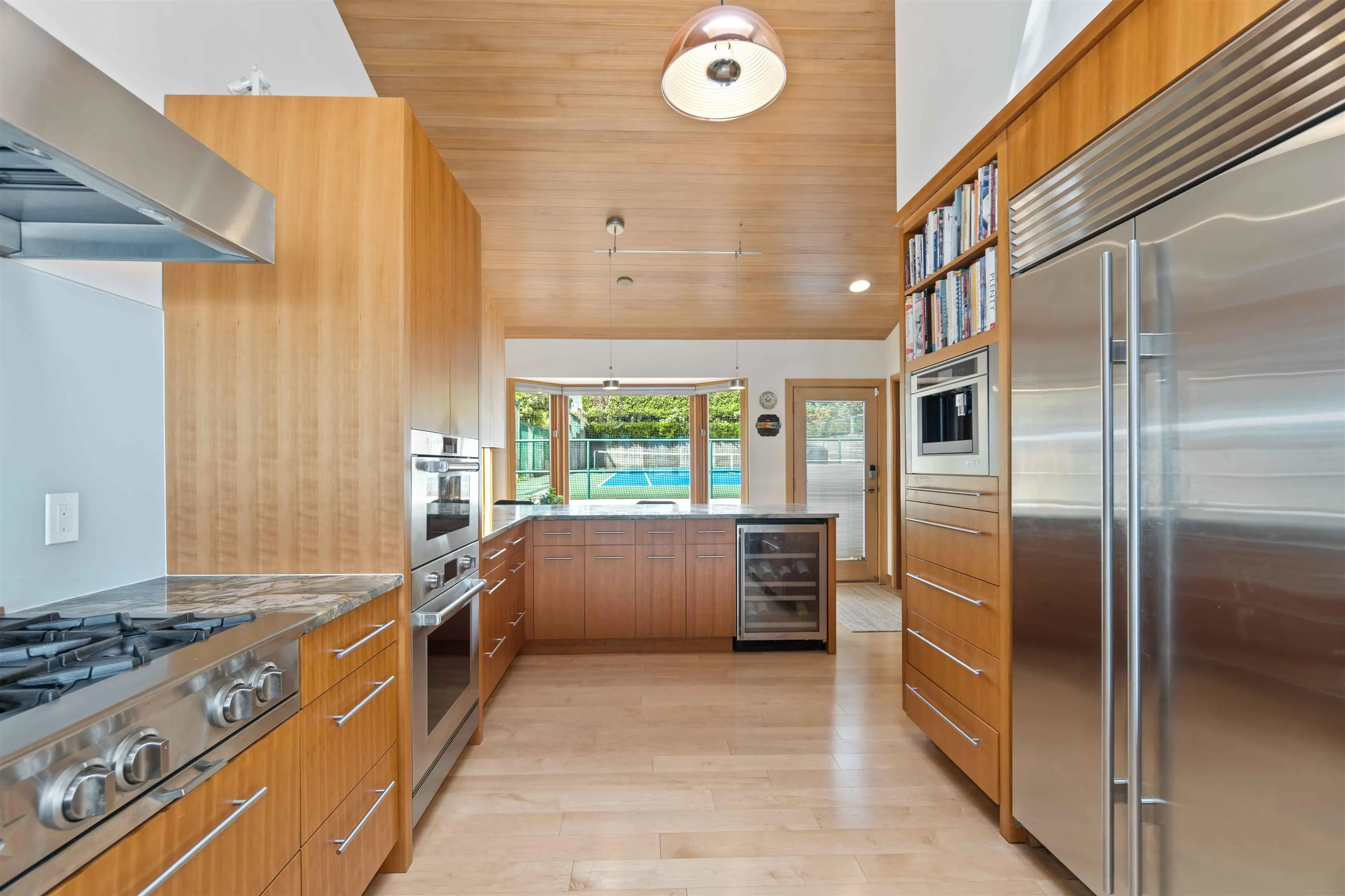 668 Beachview Drive