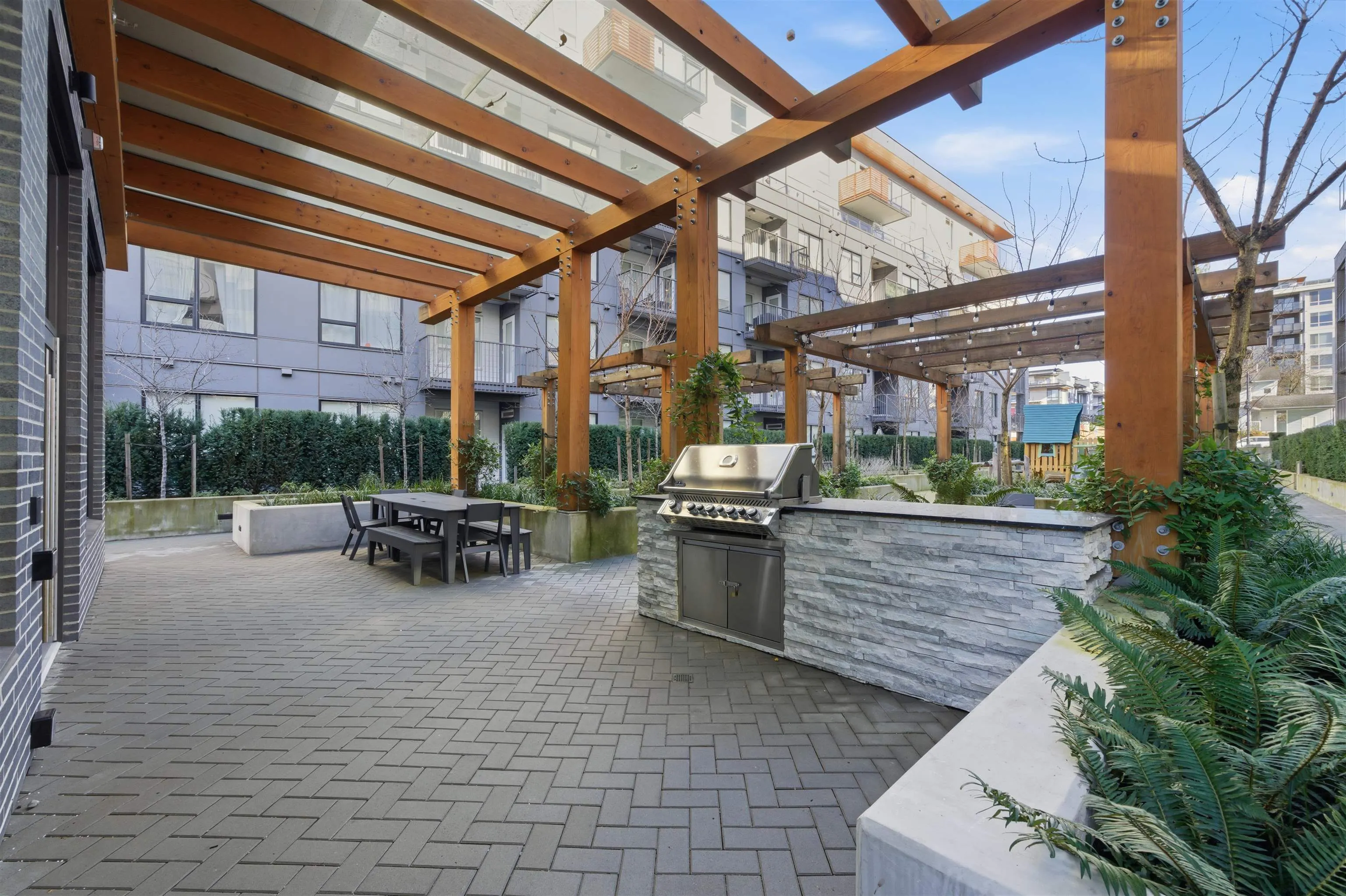 648 Lea Avenue #404