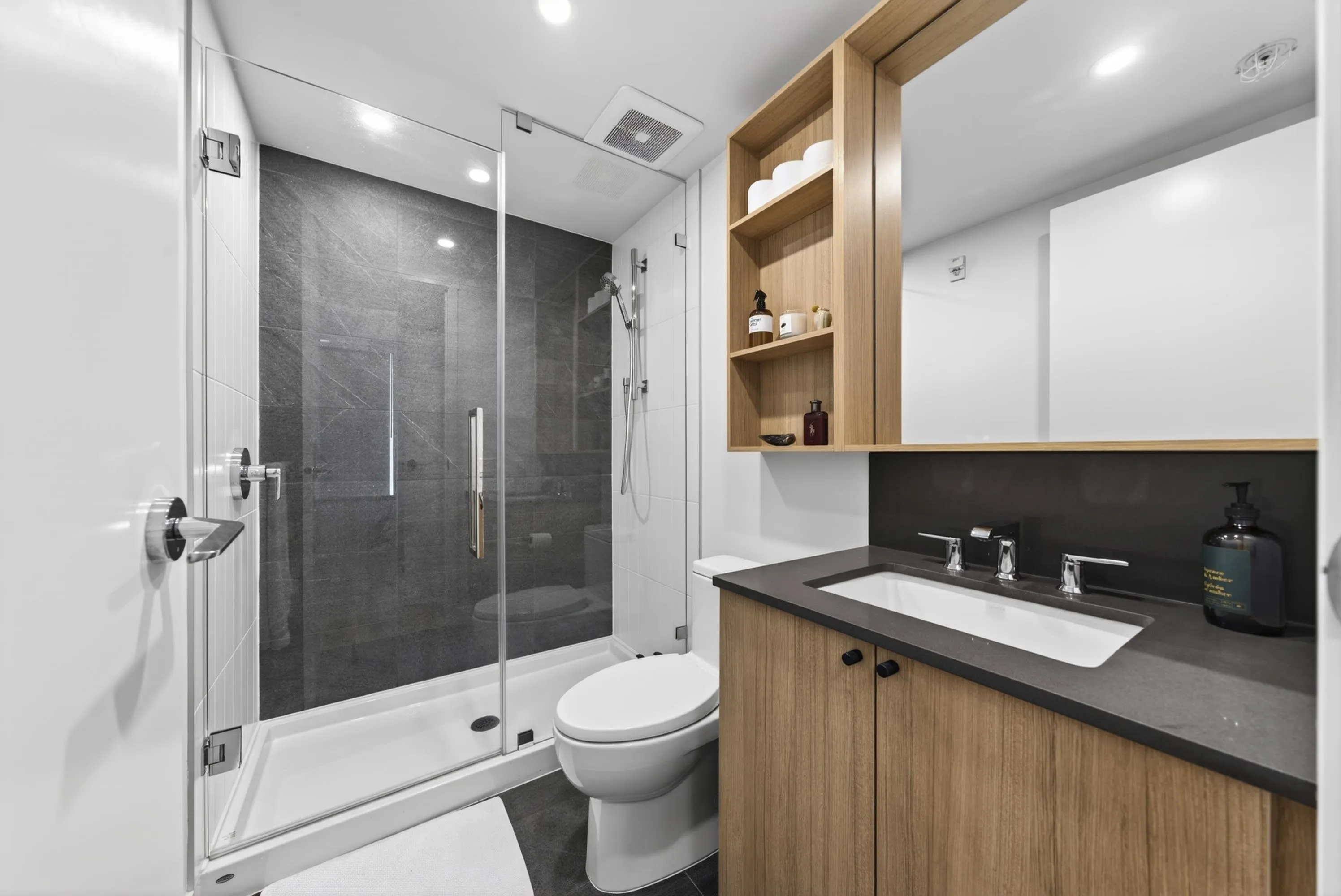 648 Lea Avenue #404