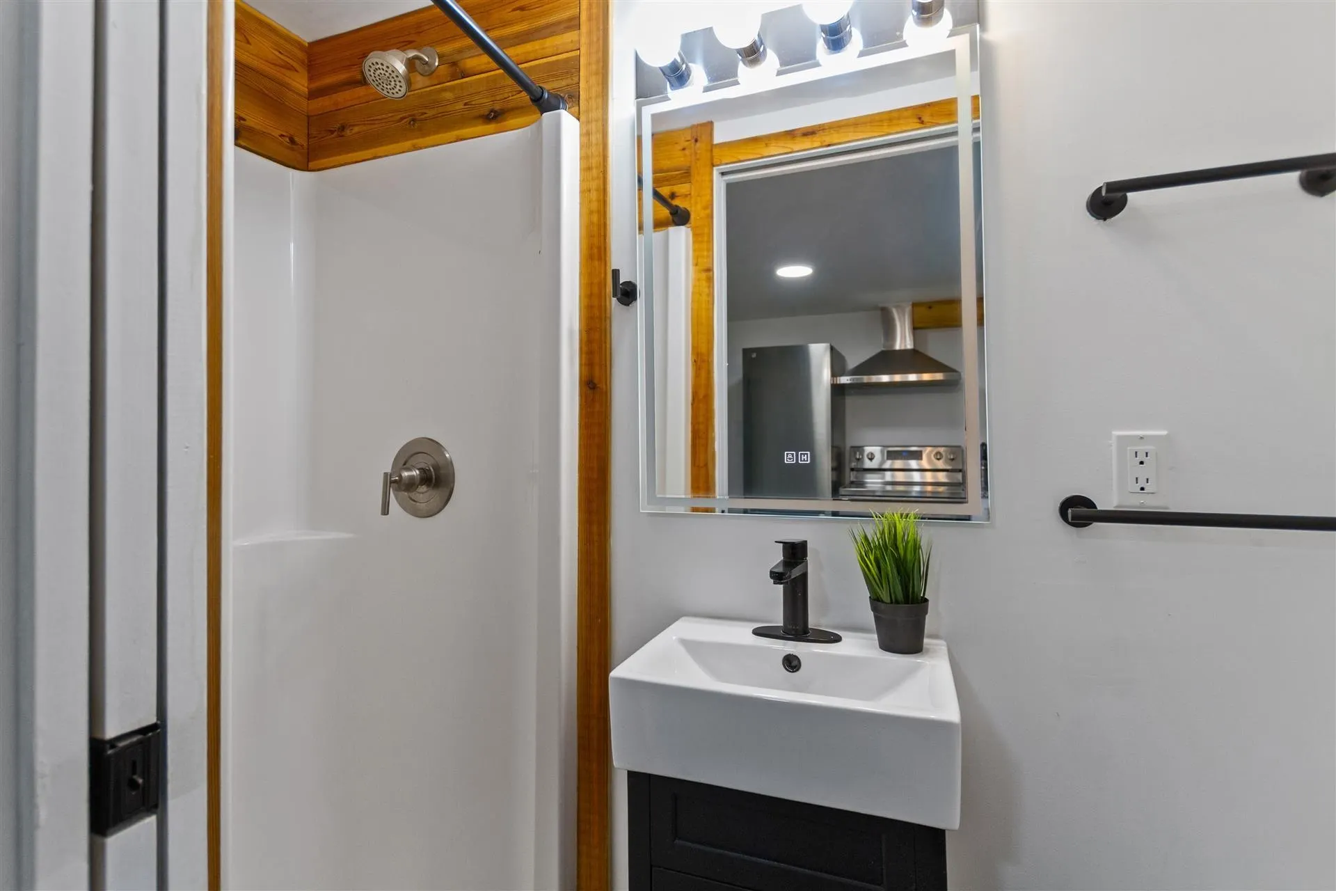 3654 St. Thomas Street #3652
