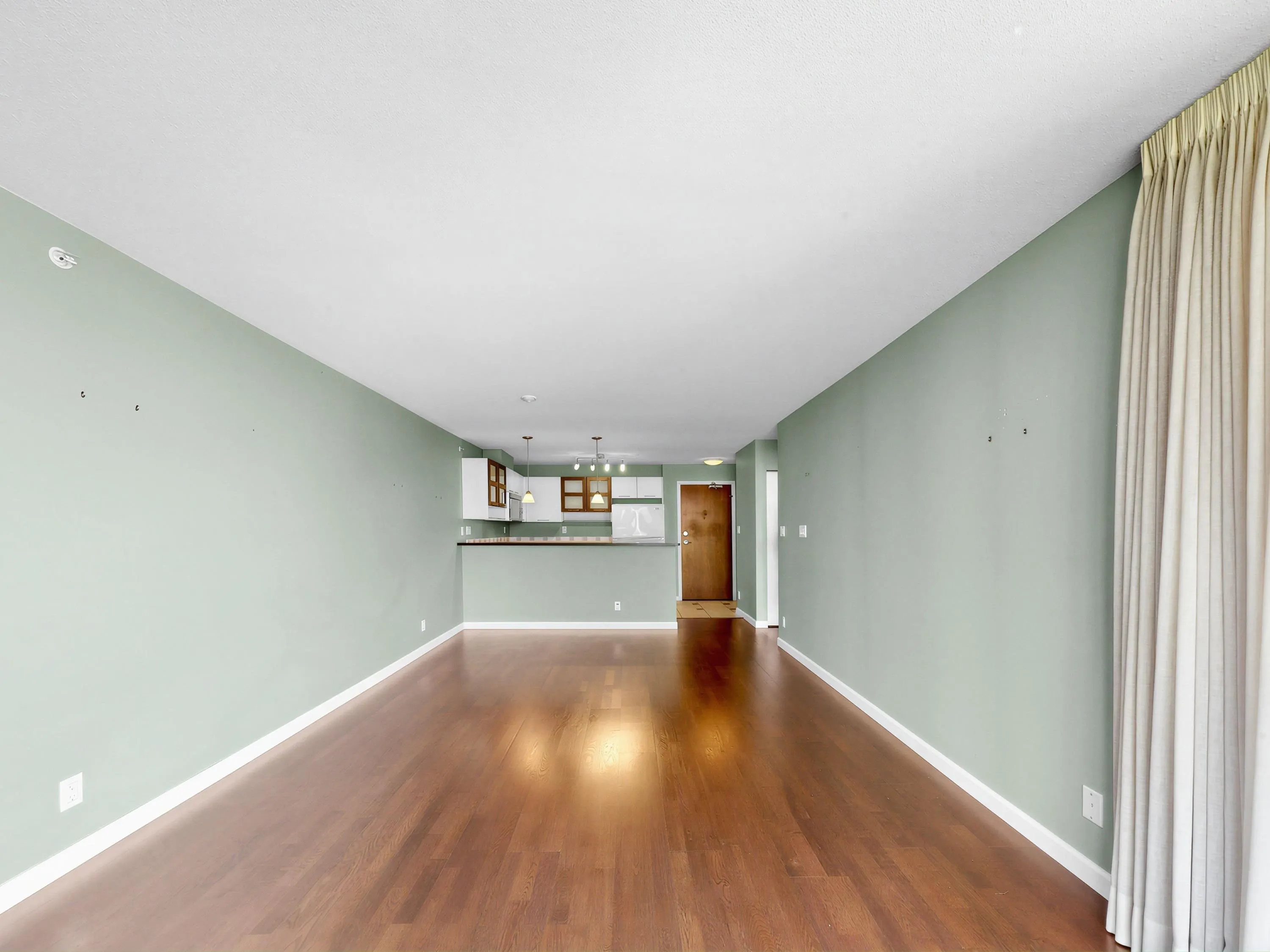 7831 Westminster Highway #824
