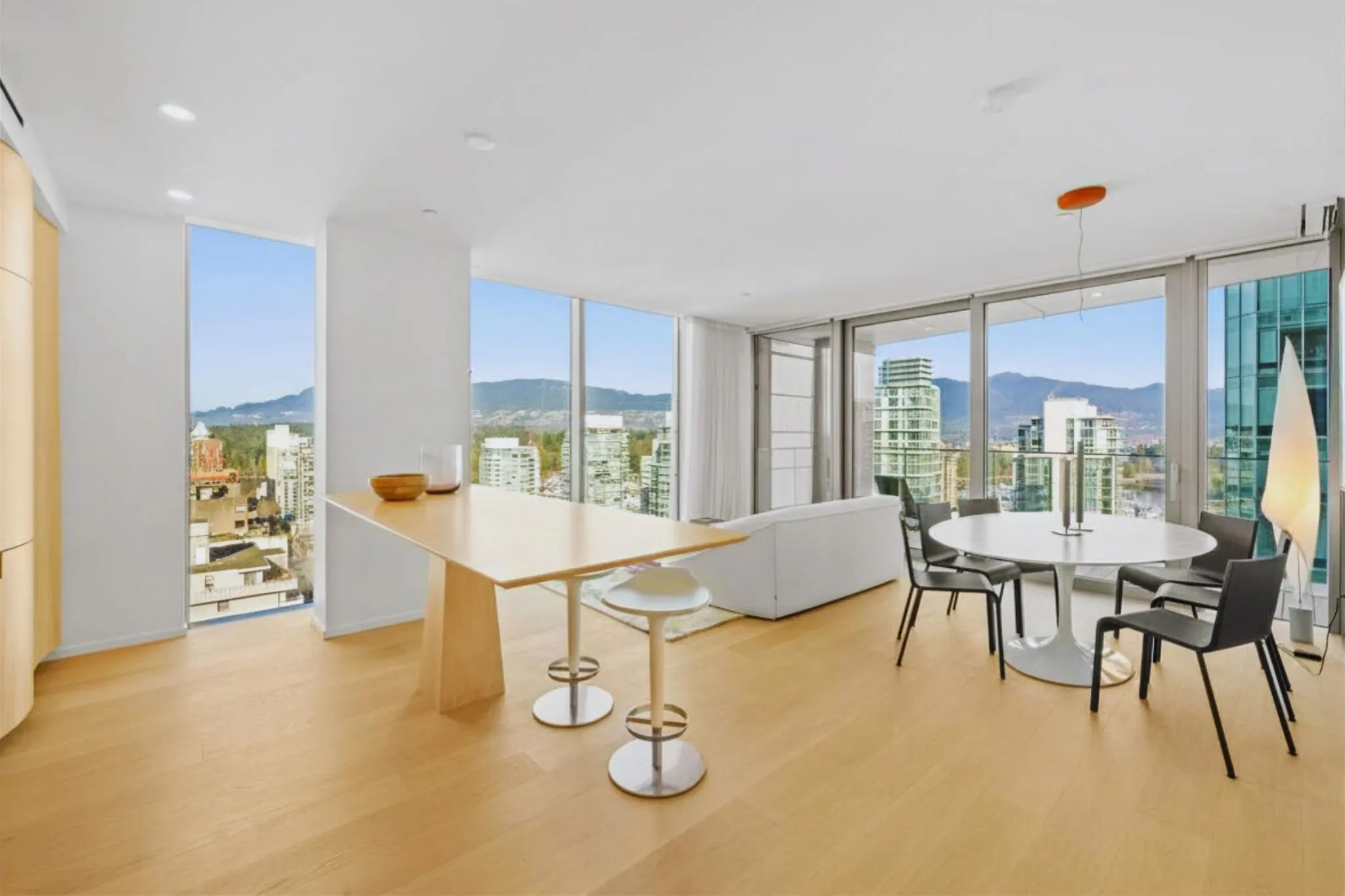 1568 Alberni Street #1902