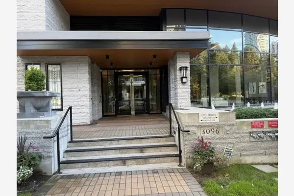 3096 Windsor Gate #1505