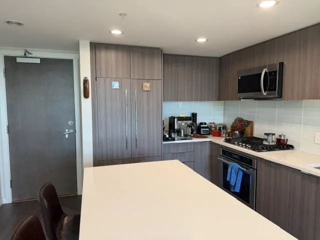 3096 Windsor Gate #1505