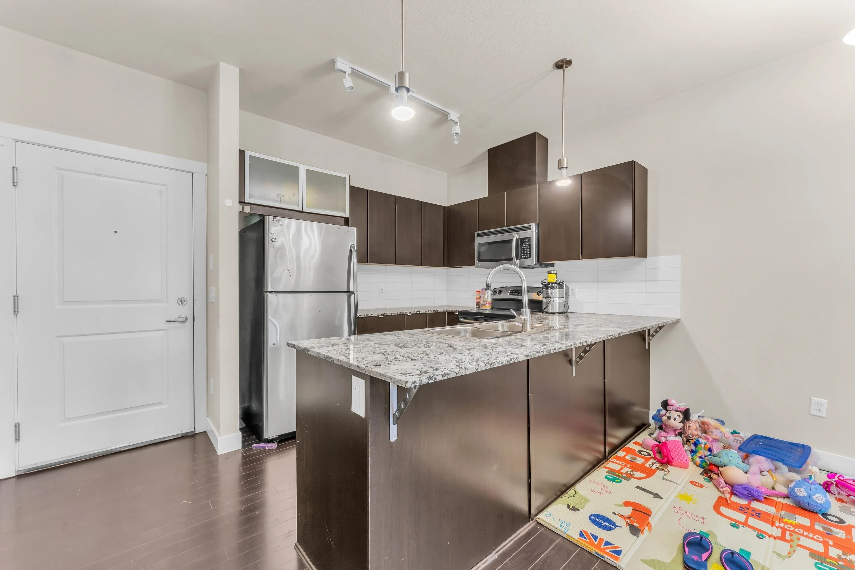 9655 King George Boulevard #409