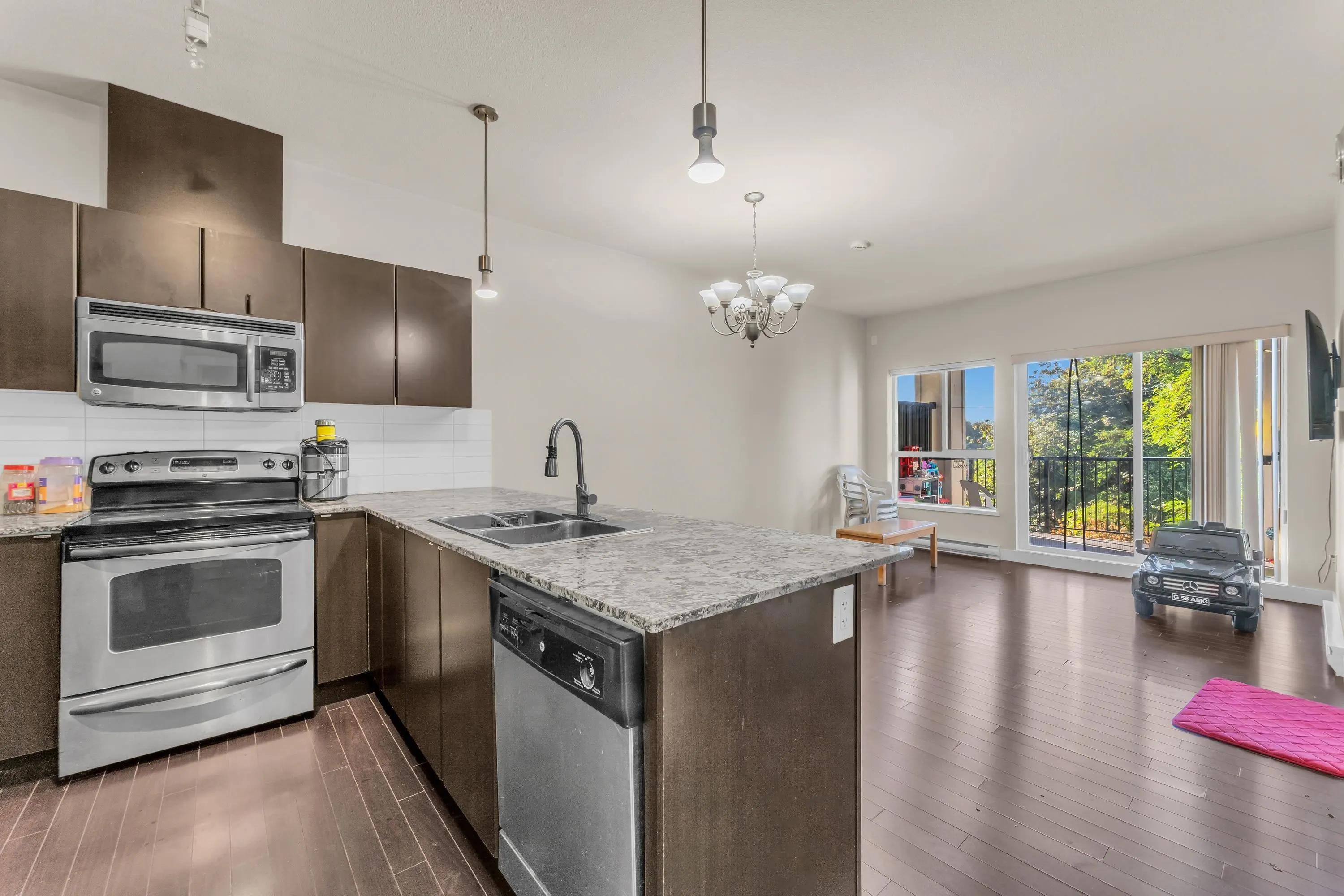 9655 King George Boulevard #409